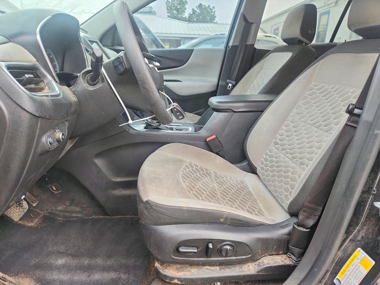 2019 CHEVROLET EQUINOX LS photo 19