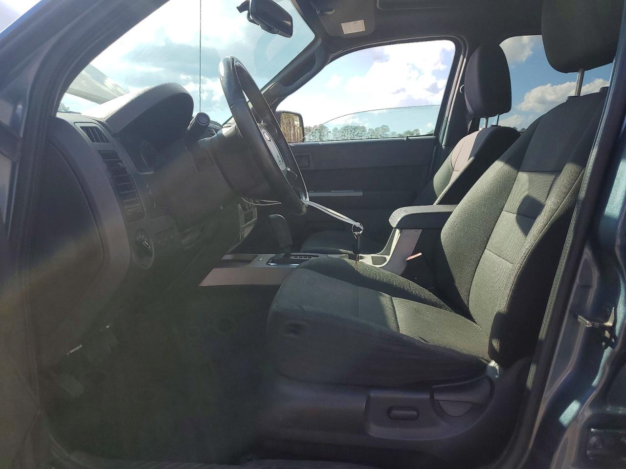 2012 FORD ESCAPE XLT photo 7