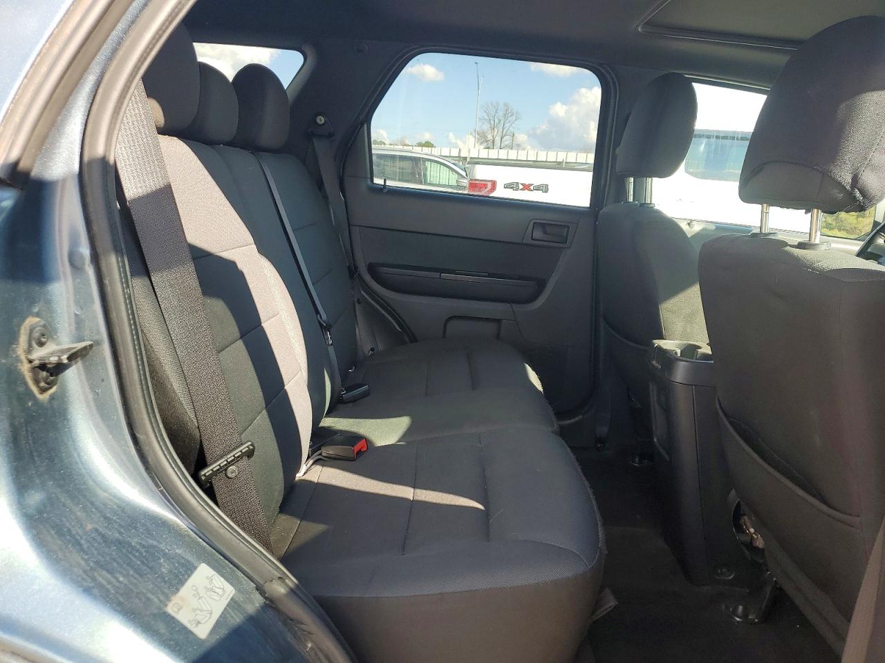 2012 FORD ESCAPE XLT photo 11