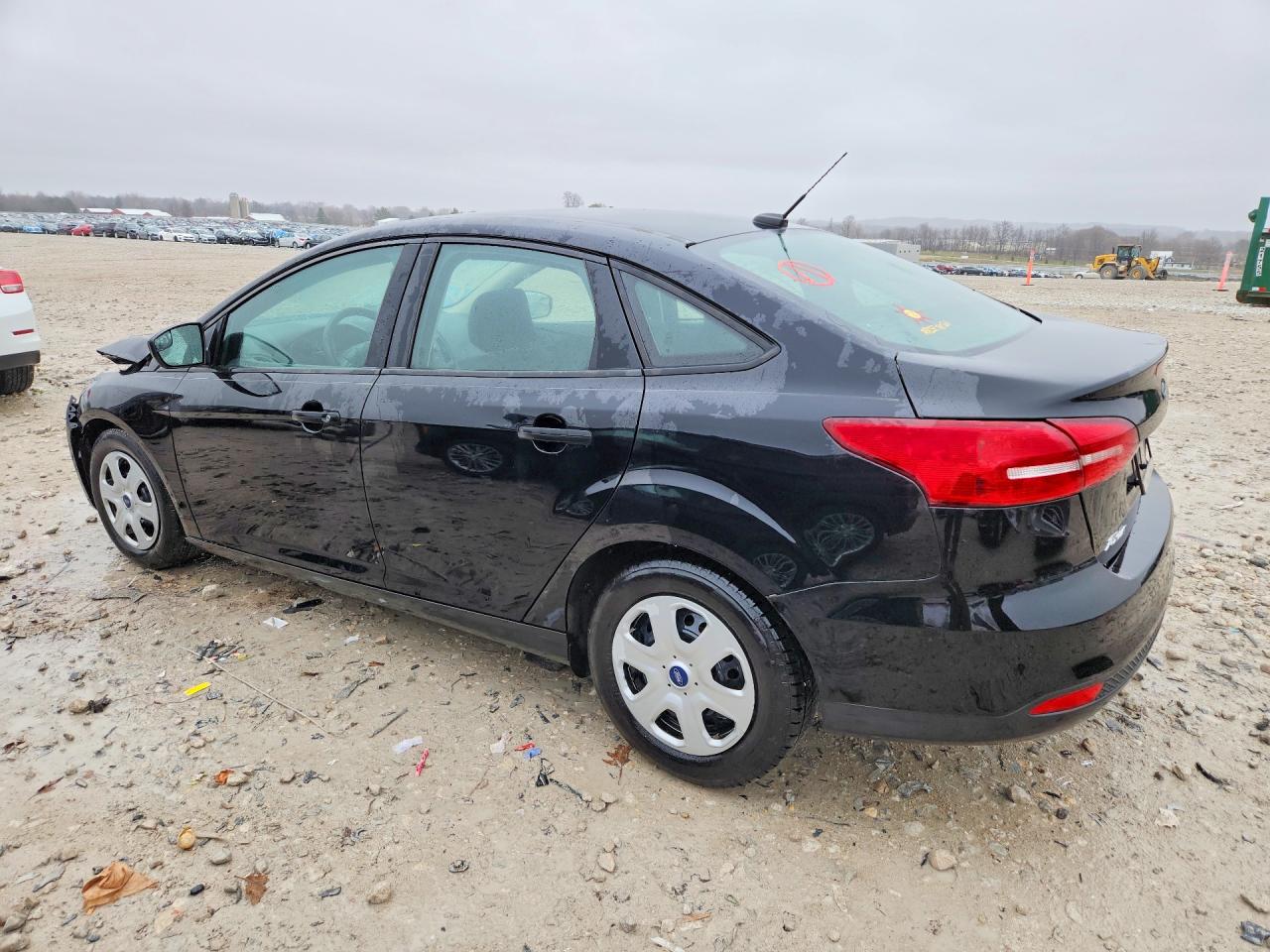 2017 FORD FOCUS S photo 2