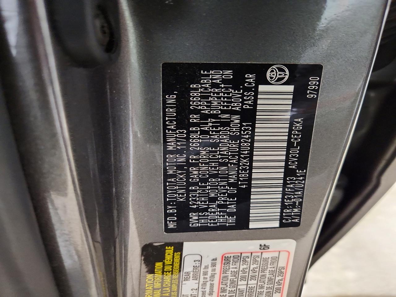 2004 TOYOTA CAMRY XLE photo 23