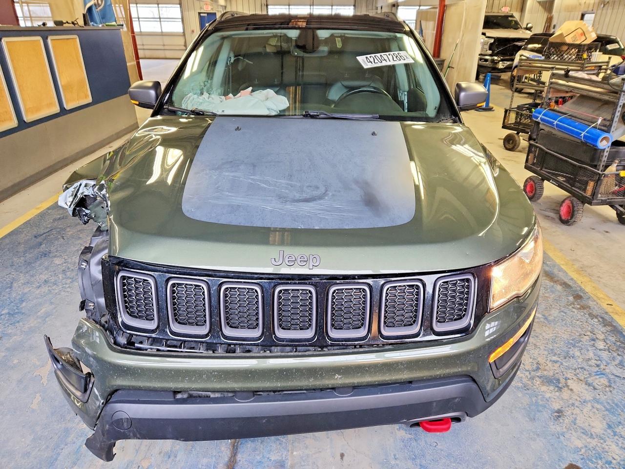 2019 JEEP COMPASS TRAILHAWK photo 5