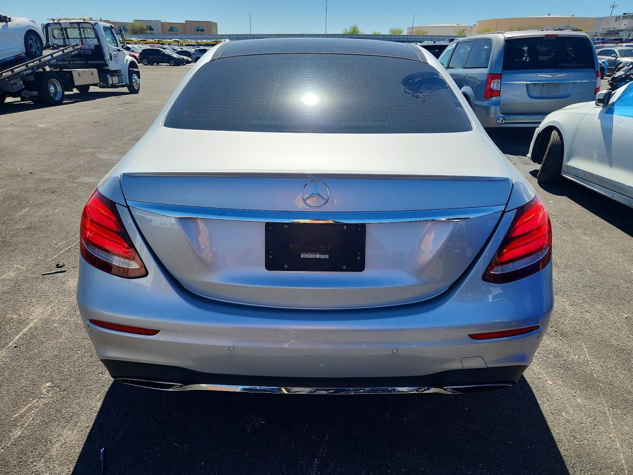 2017 MERCEDES-BENZ E 300 photo 6