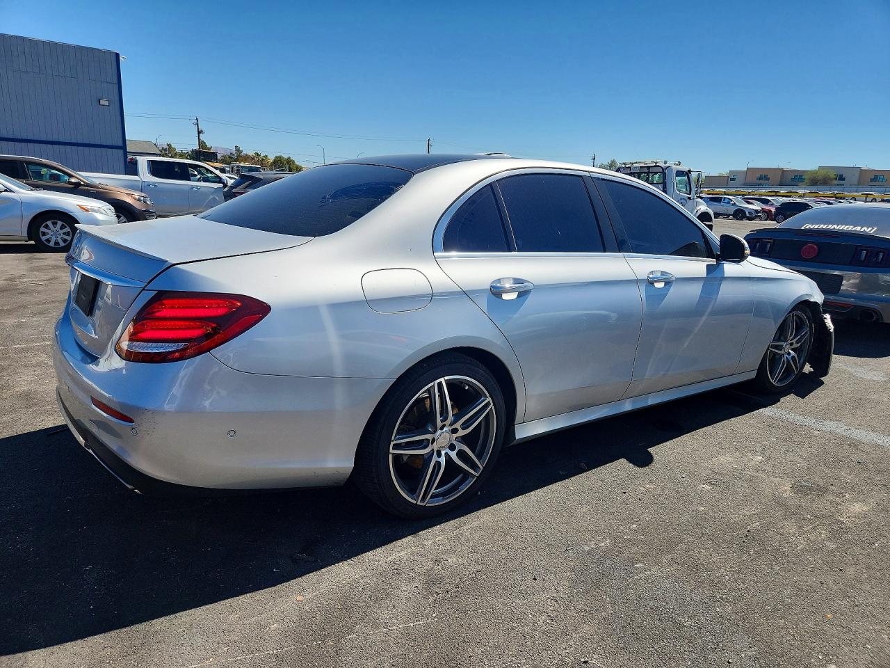 2017 MERCEDES-BENZ E 300 photo 3
