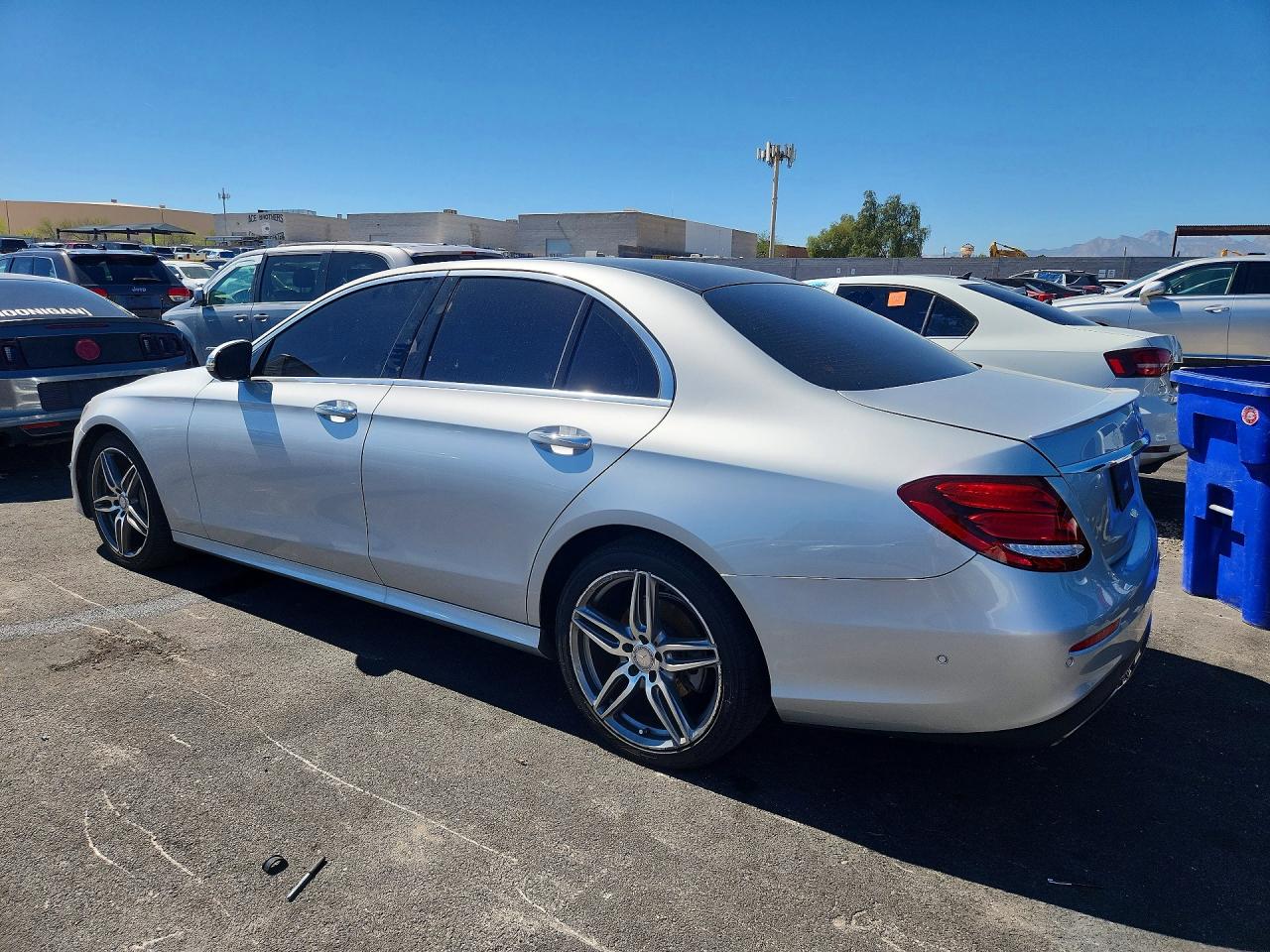 2017 MERCEDES-BENZ E 300 photo 2