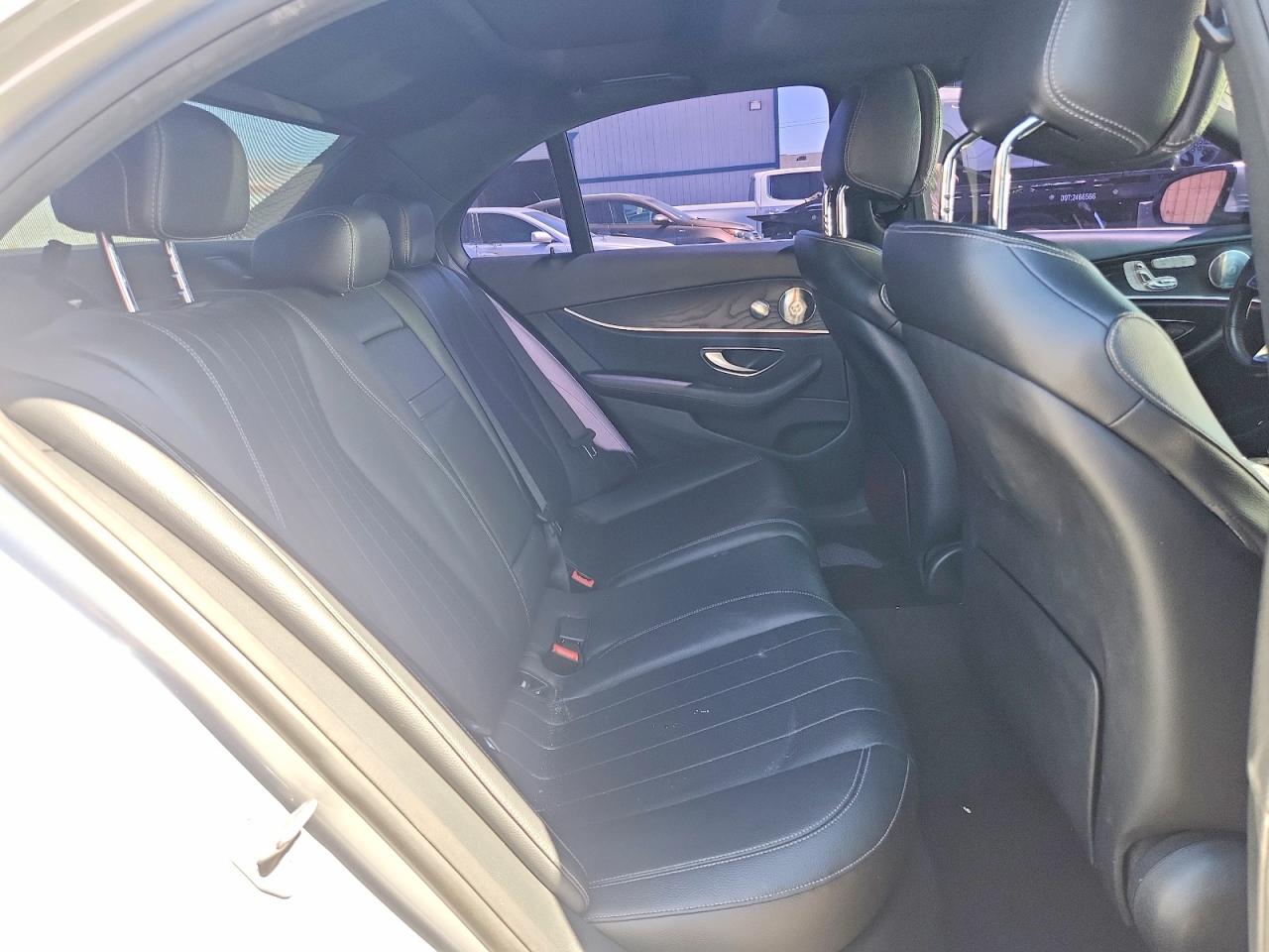 2017 MERCEDES-BENZ E 300 photo 10