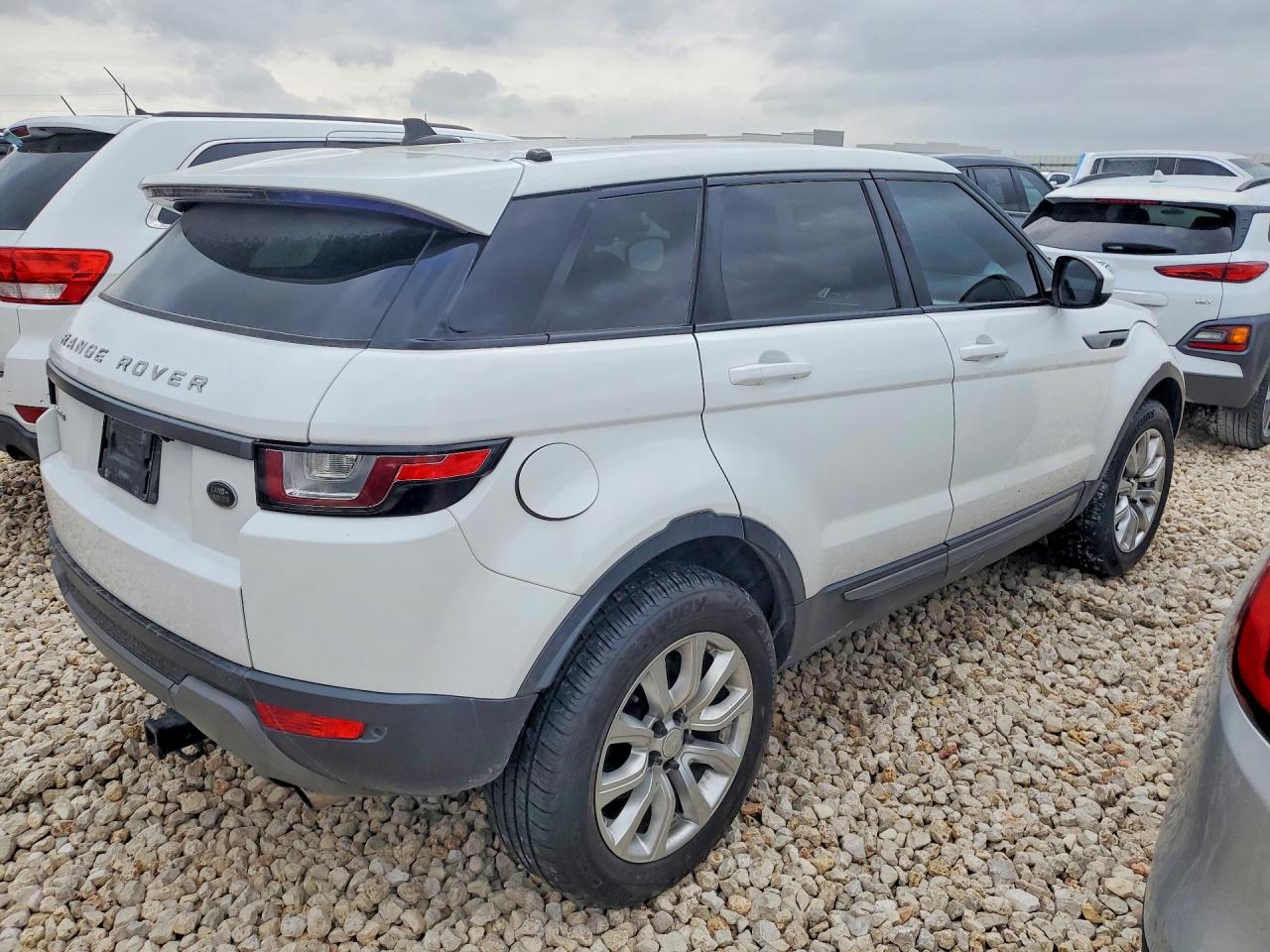 2016 LAND ROVER RANGE ROVER EVOQUE SE photo 3
