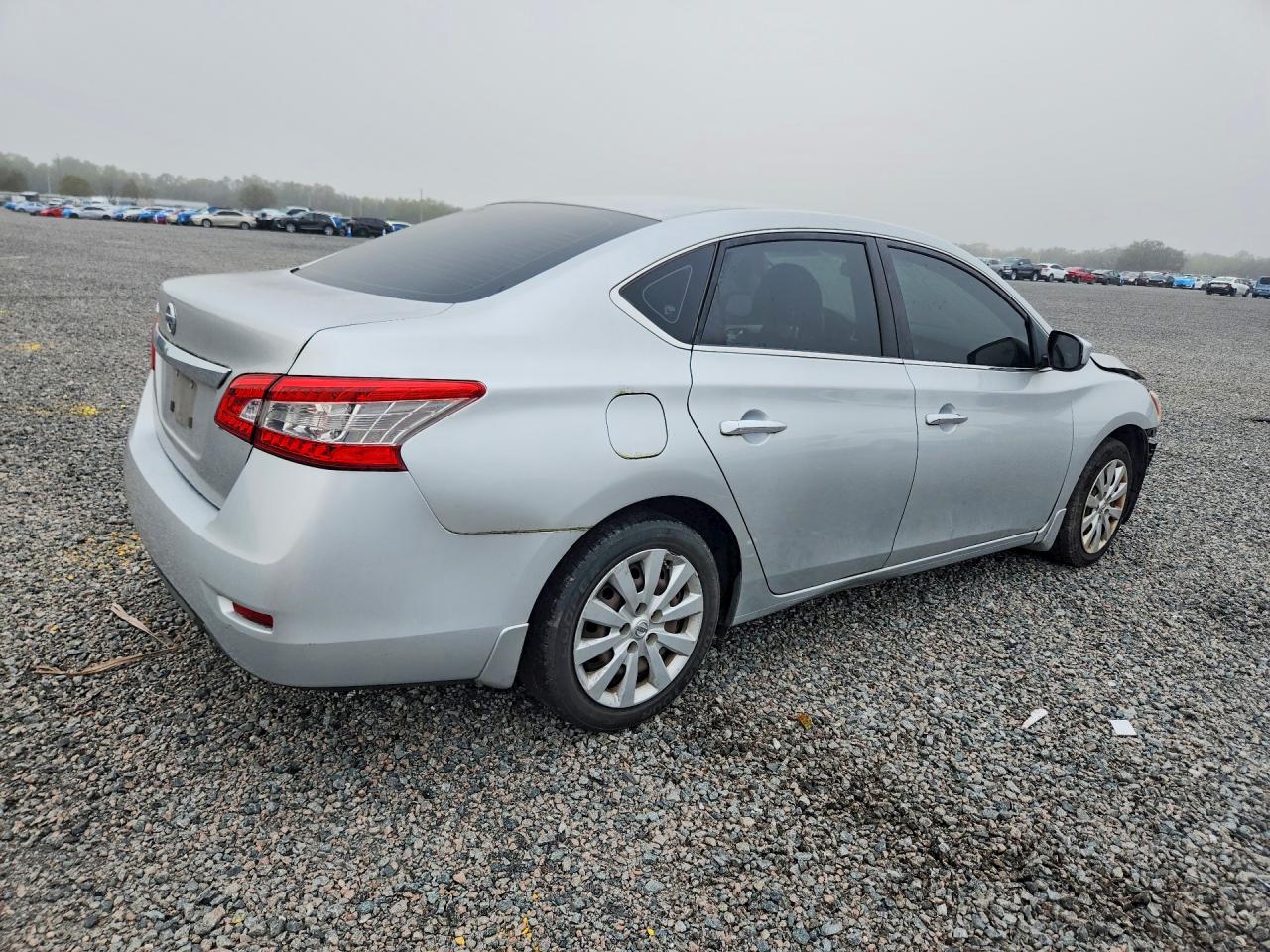 2015 NISSAN SENTRA S photo 5