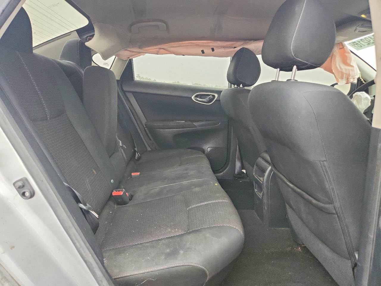 2015 NISSAN SENTRA S photo 19