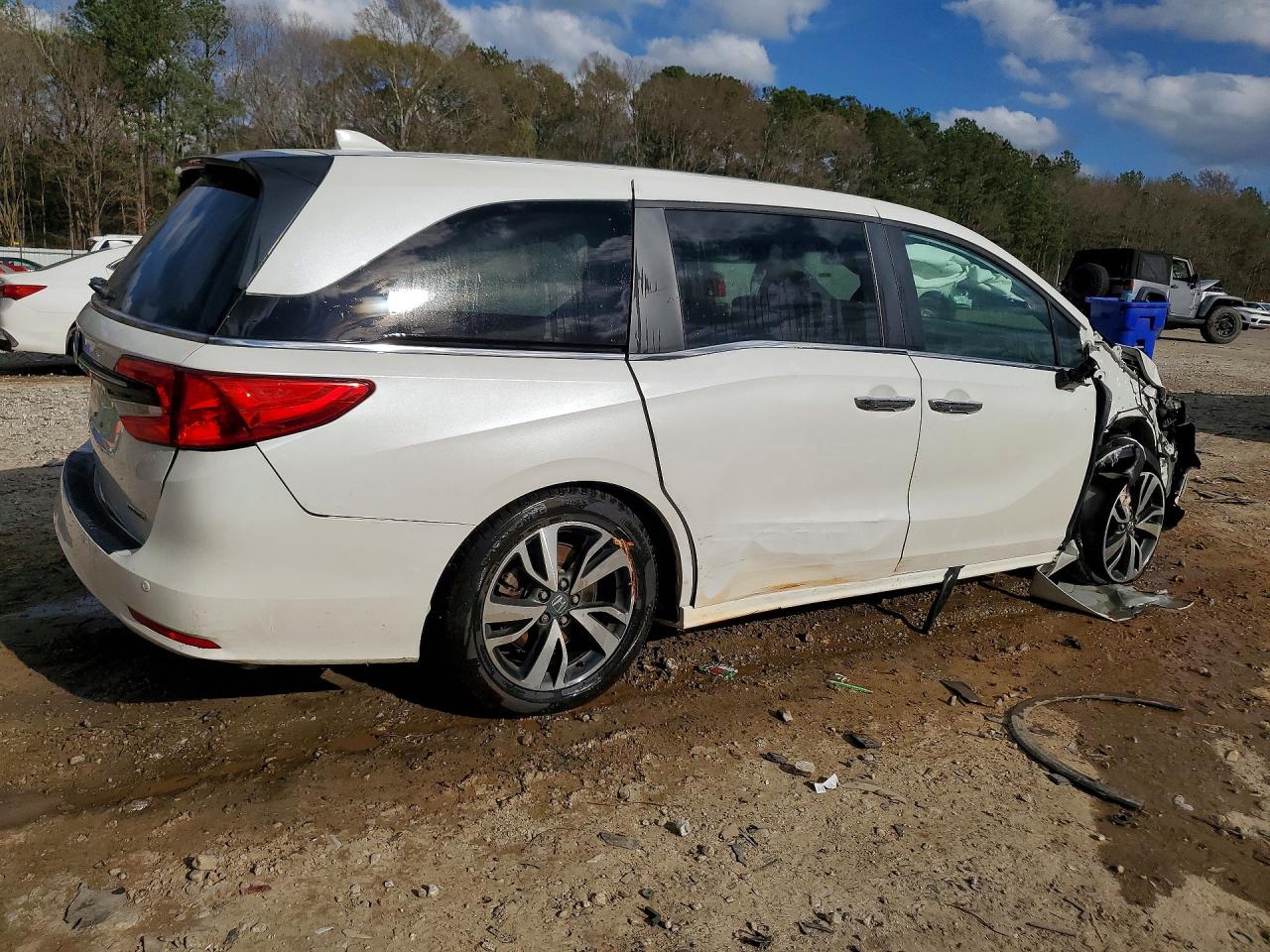 2023 HONDA ODYSSEY TOURING photo 5