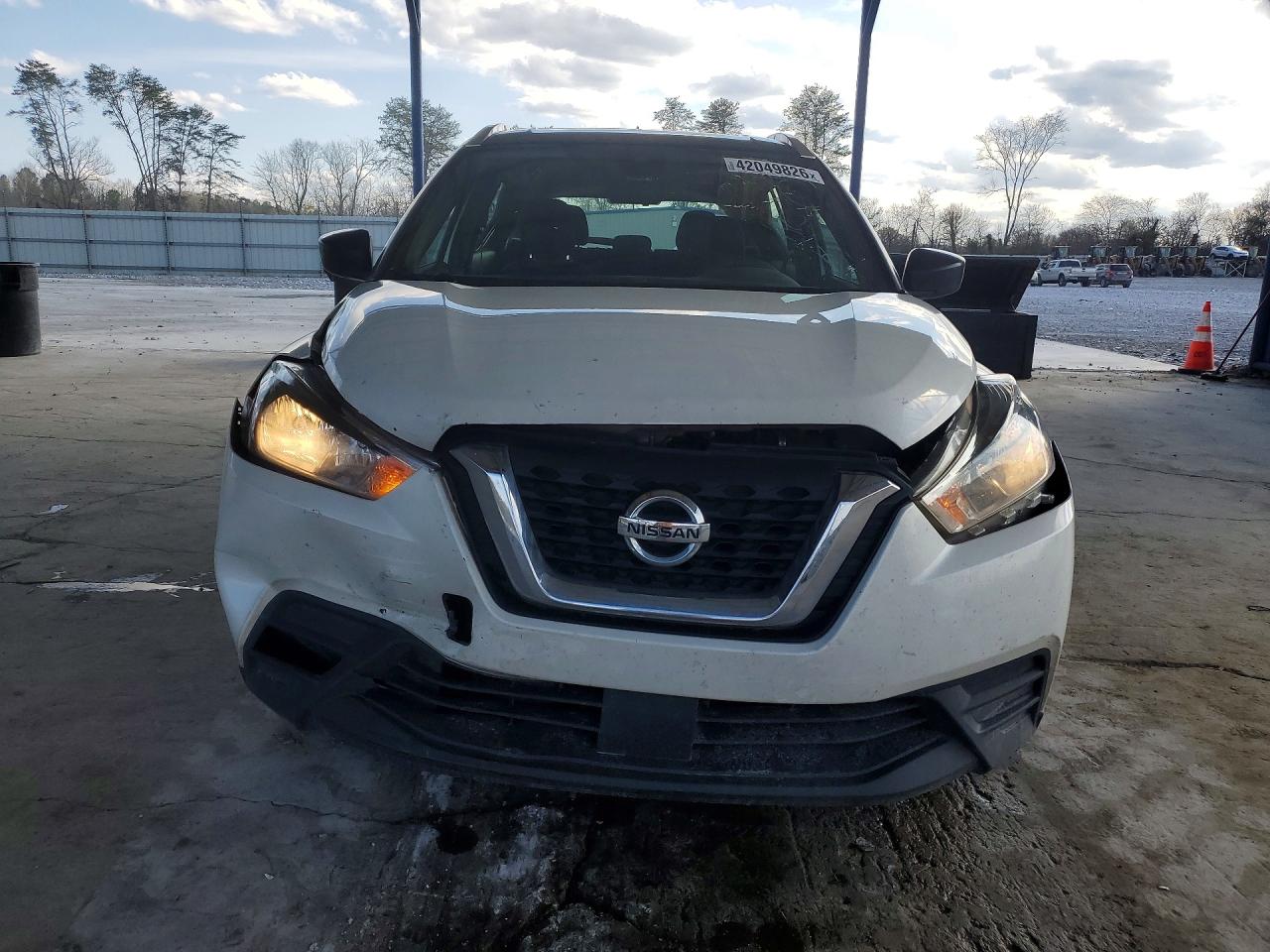 2020 NISSAN KICKS SV photo 5