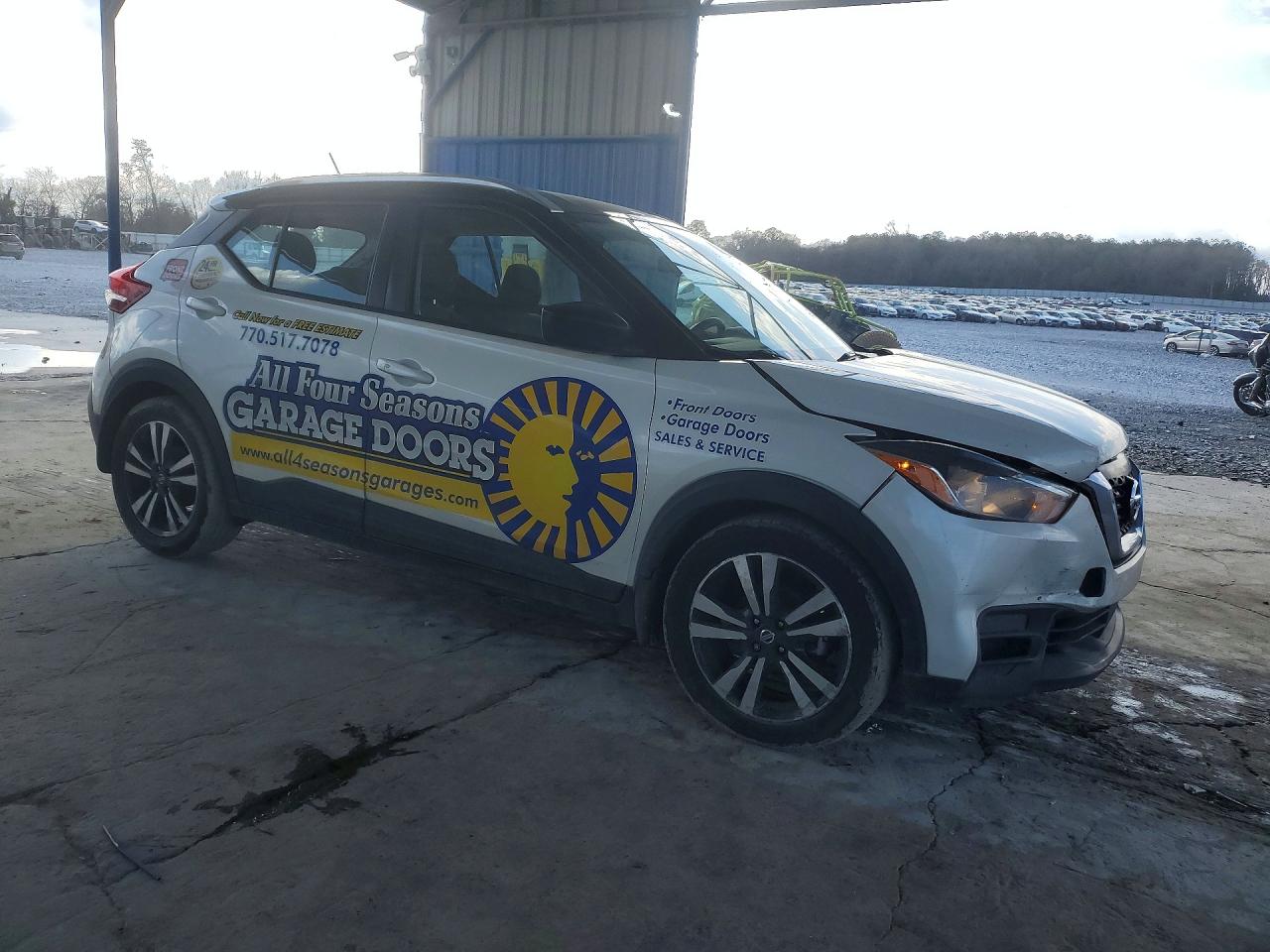 2020 NISSAN KICKS SV photo 4