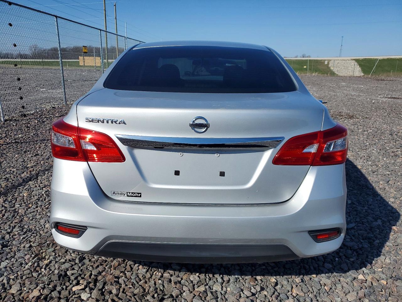2019 NISSAN SENTRA S photo 6