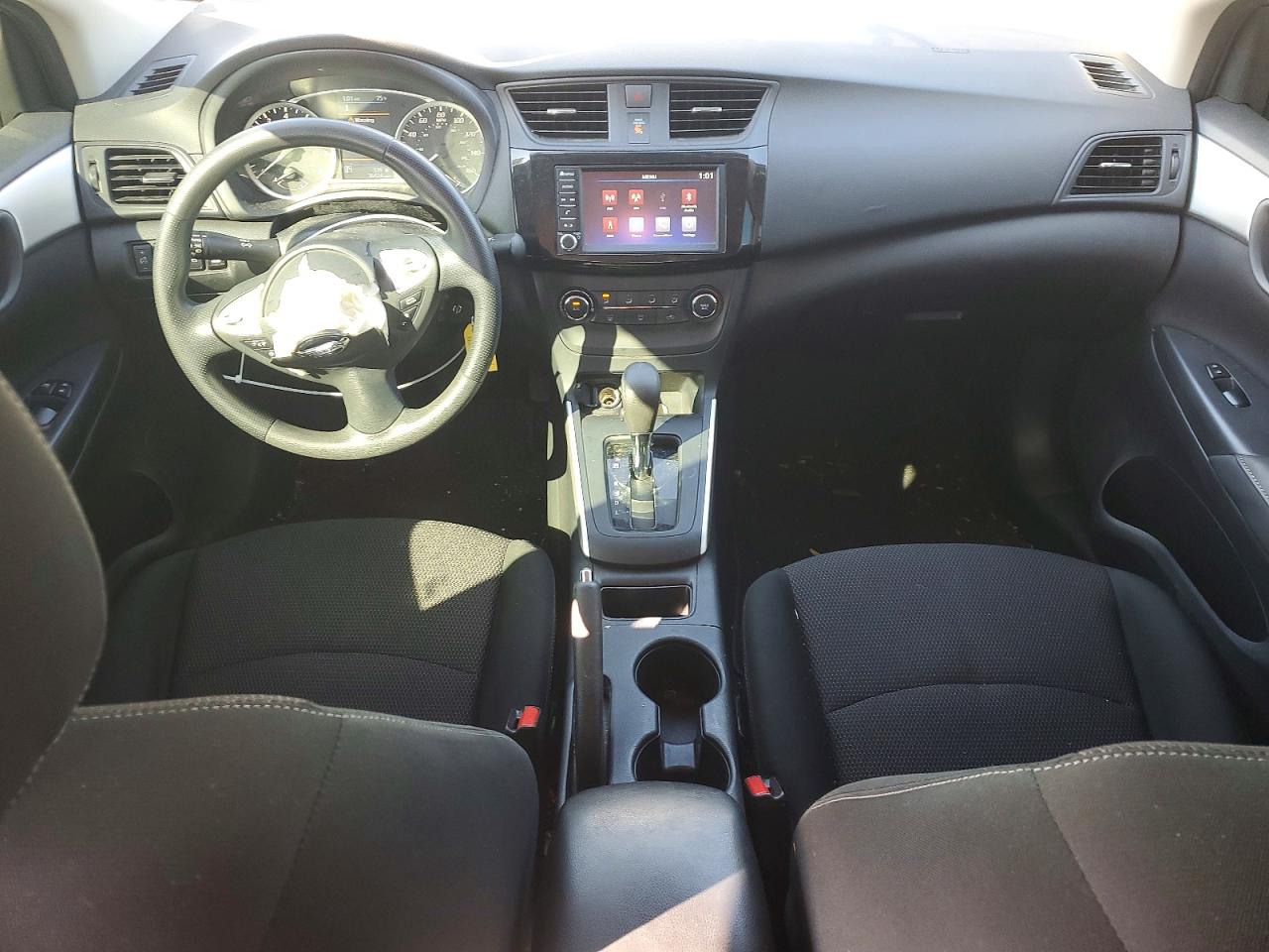 2019 NISSAN SENTRA S photo 8