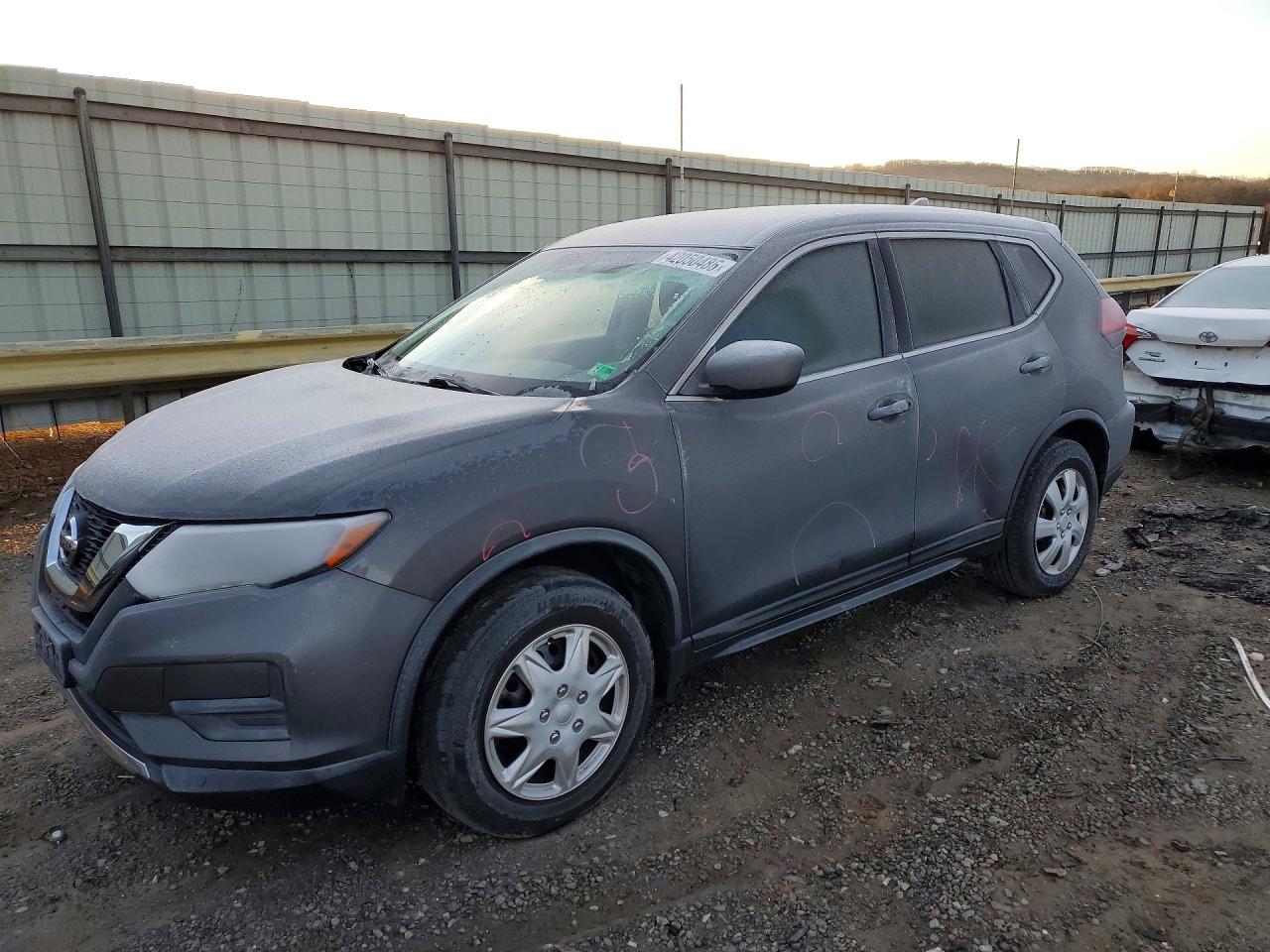 2017 NISSAN ROGUE