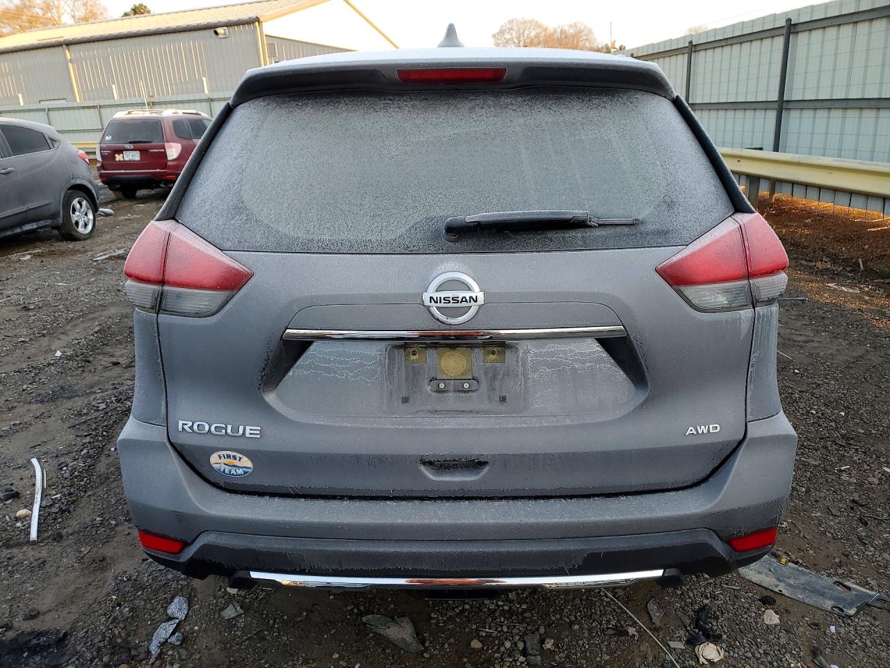 2017 NISSAN ROGUE S photo 11
