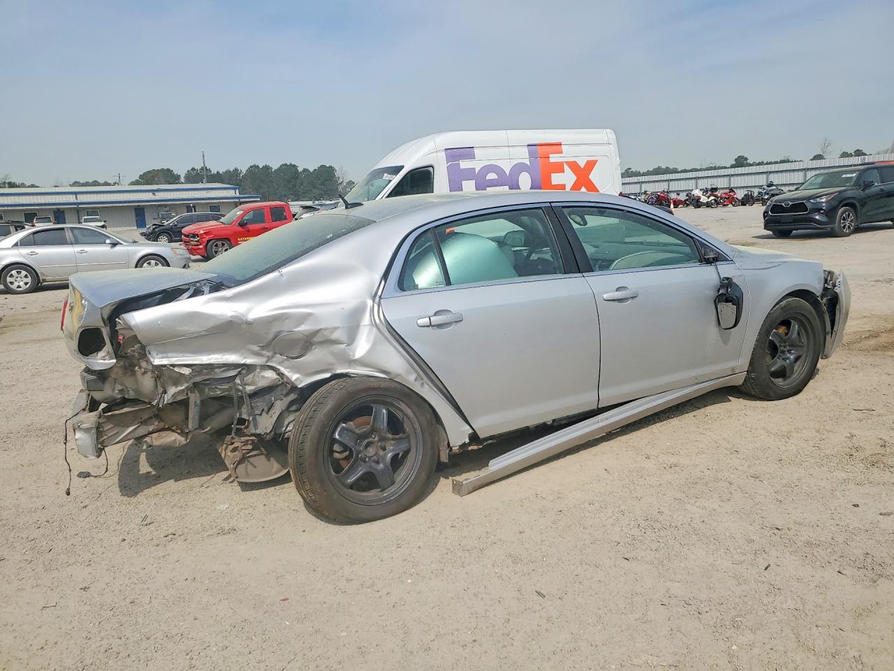 2009 CHEVROLET MALIBU LS photo 3