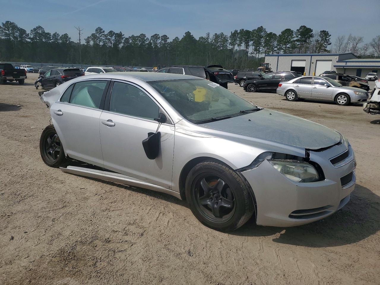 2009 CHEVROLET MALIBU LS photo 4