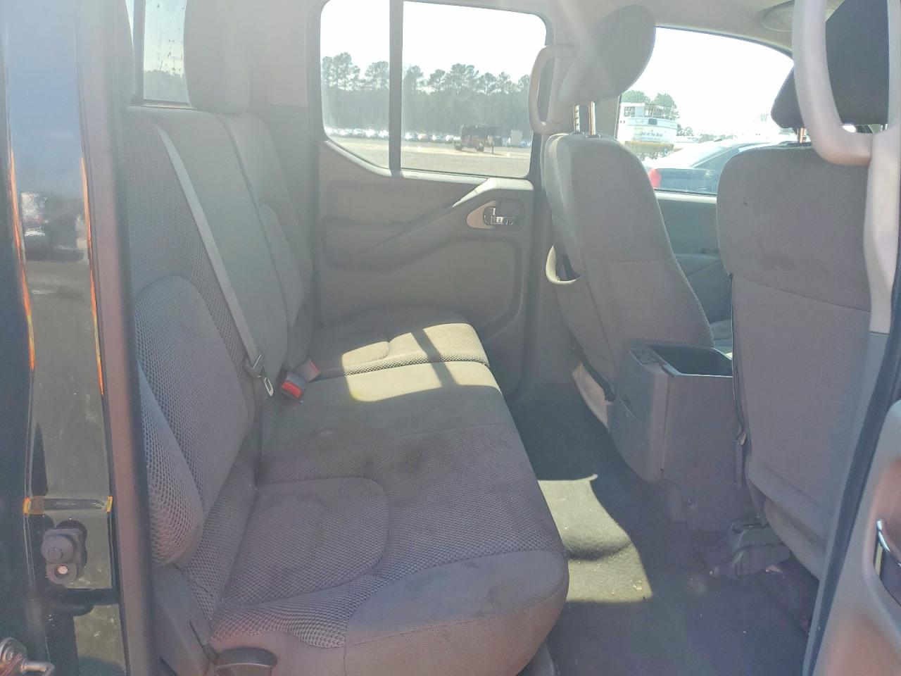 2019 NISSAN FRONTIER SV photo 19