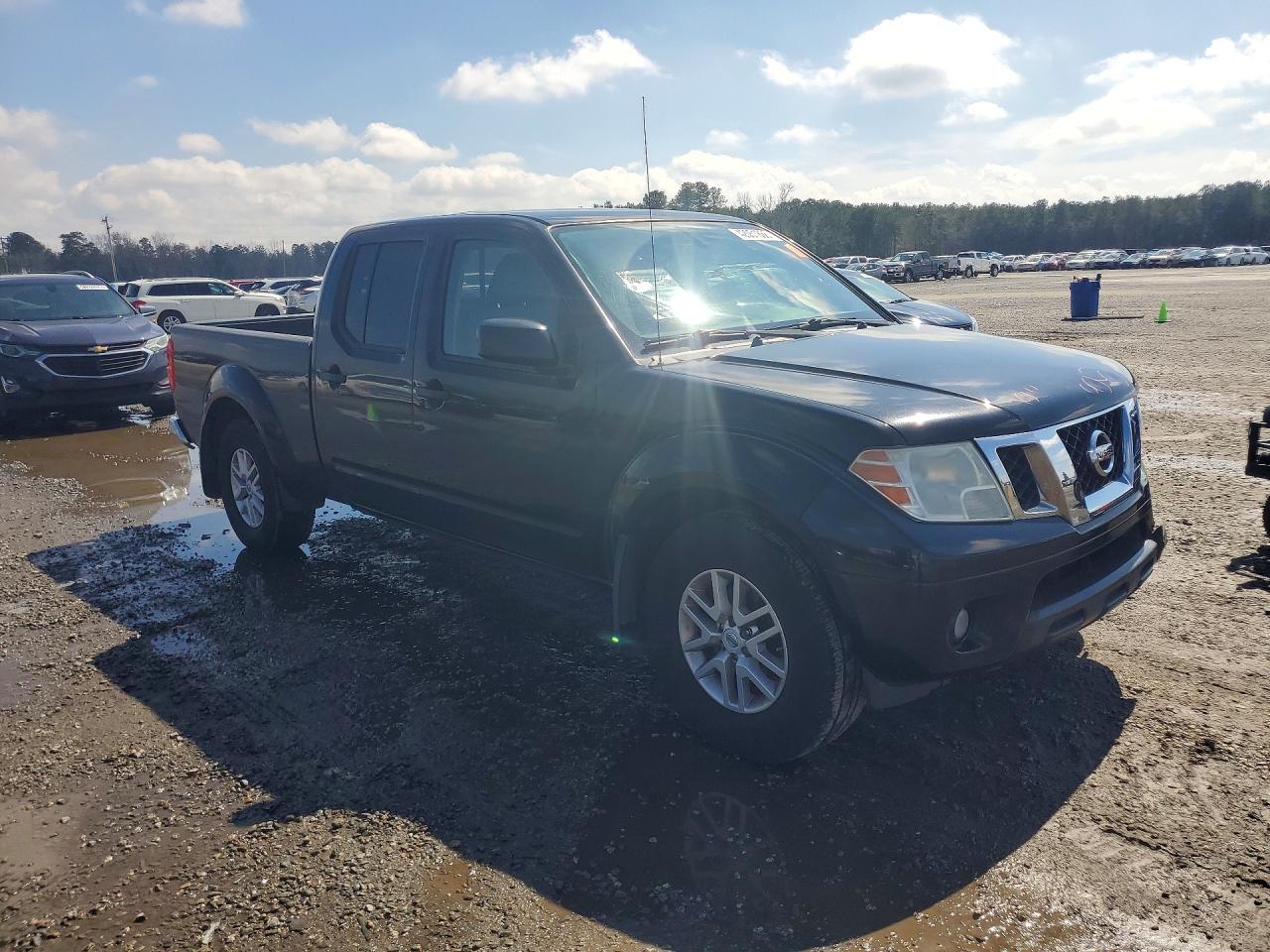 2019 NISSAN FRONTIER SV photo 7
