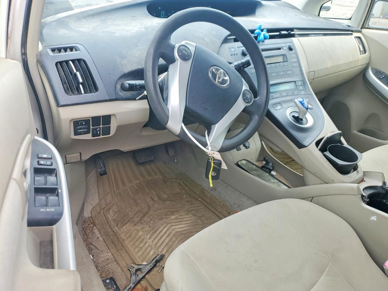 2010 TOYOTA PRIUS II photo 8
