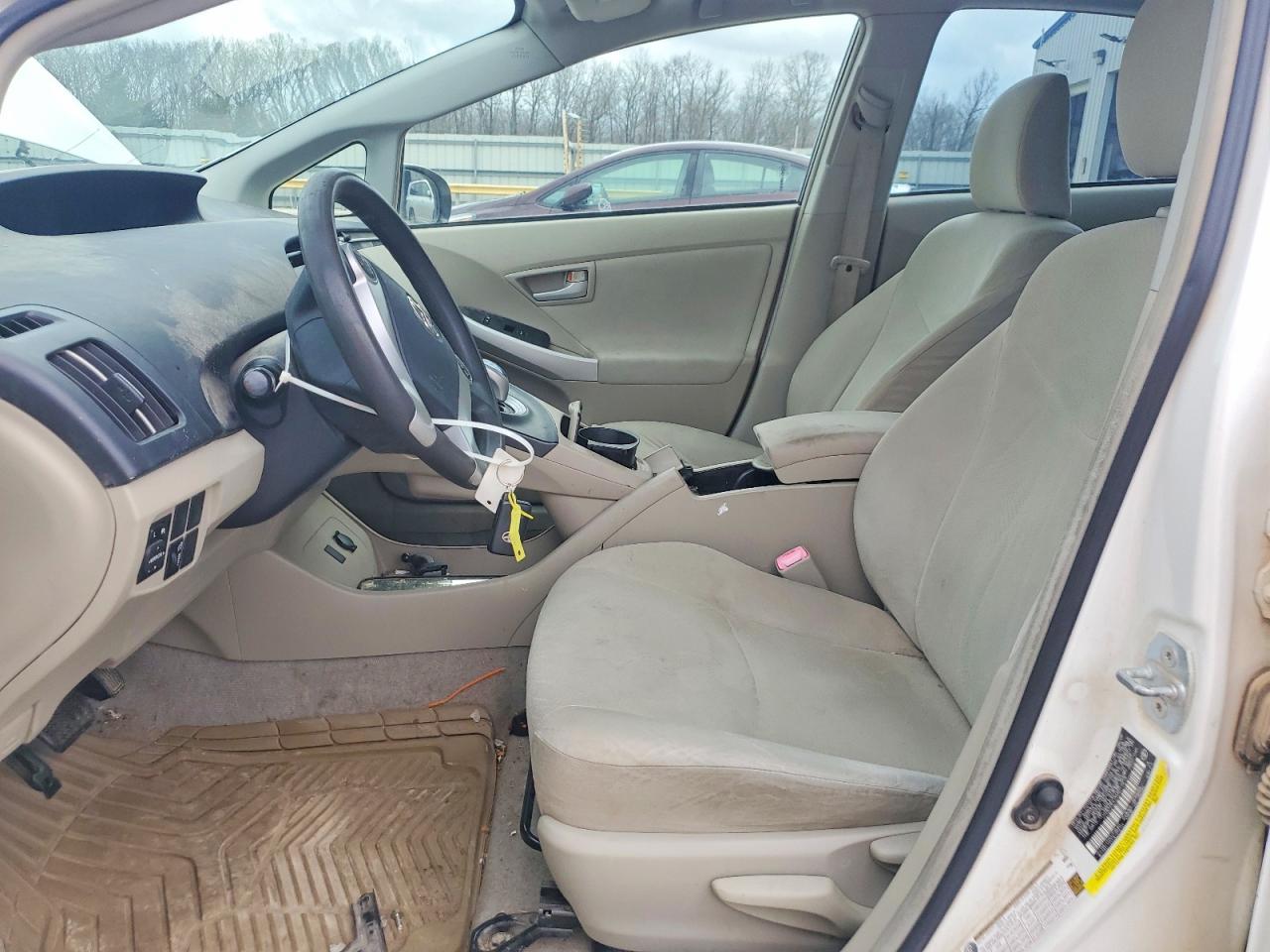 2010 TOYOTA PRIUS II photo 7