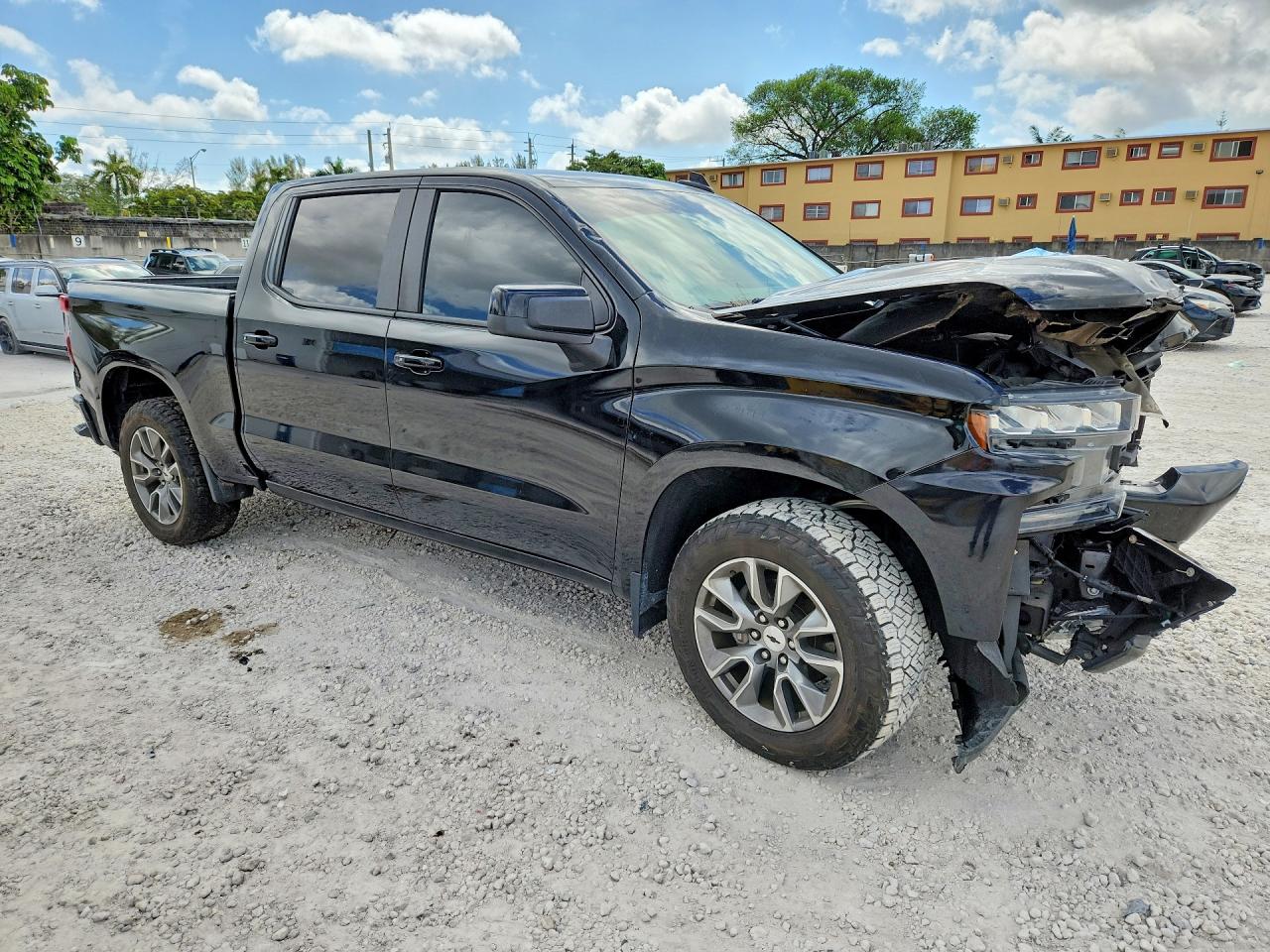 2019 CHEVROLET SILVERADO C1500 RST photo 4