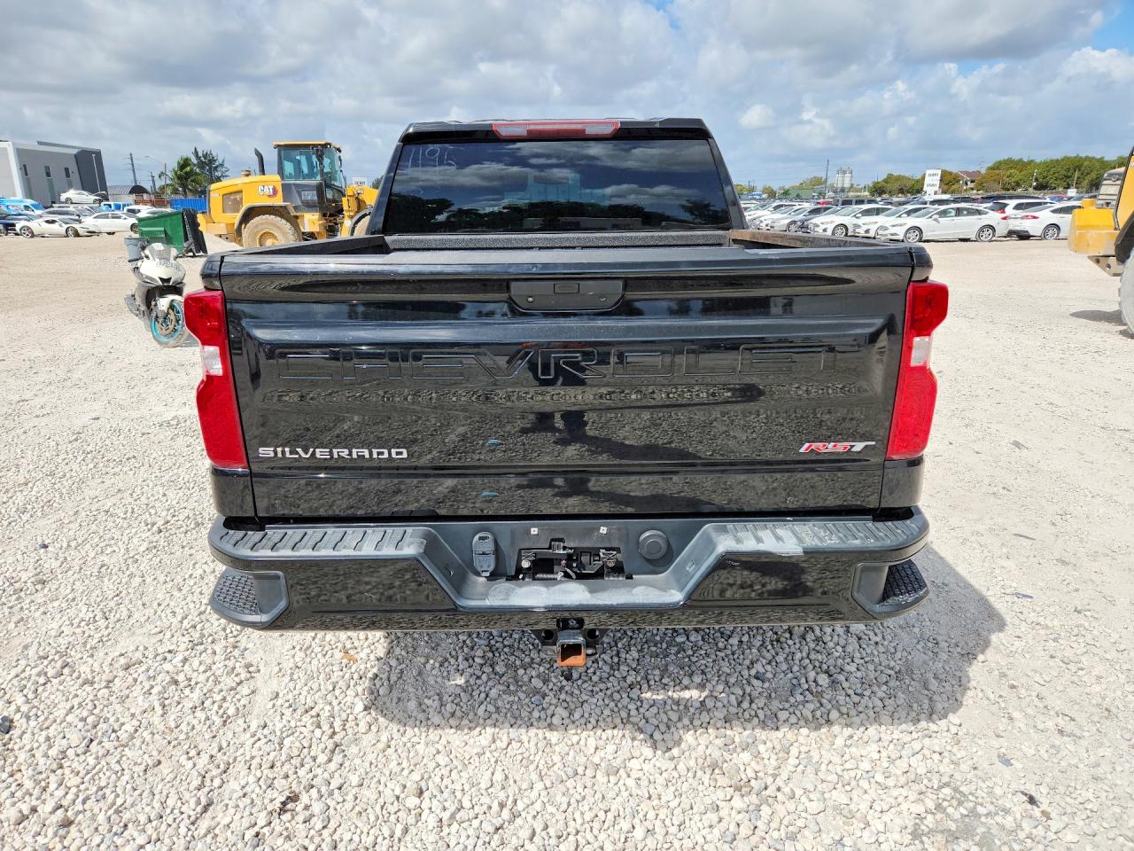 2019 CHEVROLET SILVERADO C1500 RST photo 6