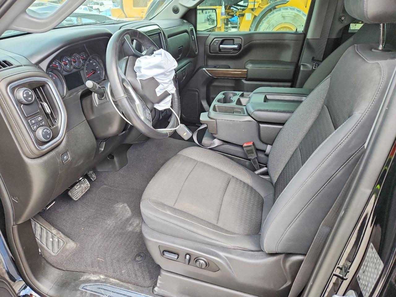 2019 CHEVROLET SILVERADO C1500 RST photo 7