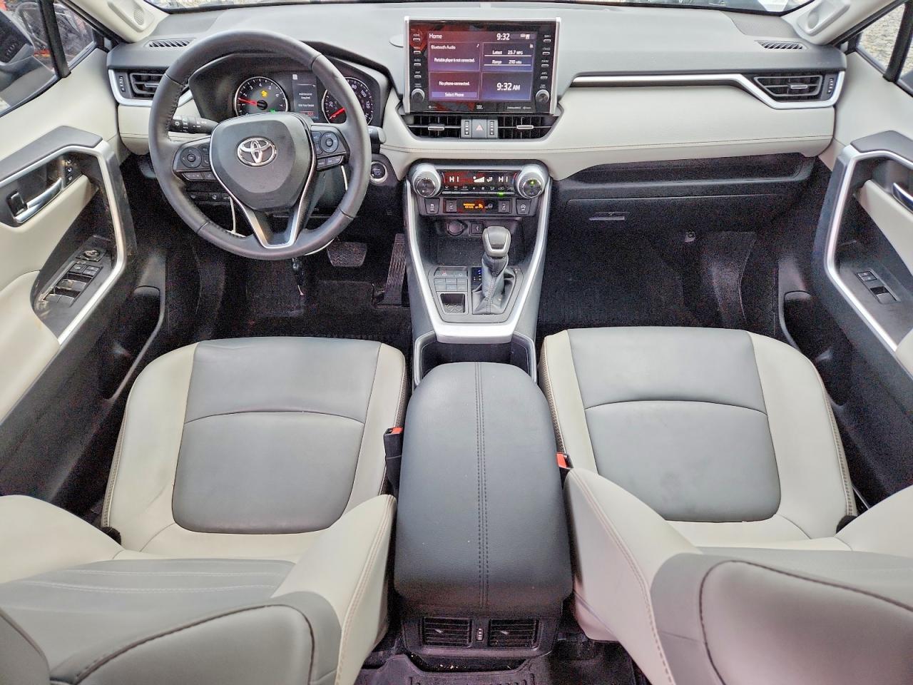 2022 TOYOTA RAV4 XLE PREMIUM photo 15