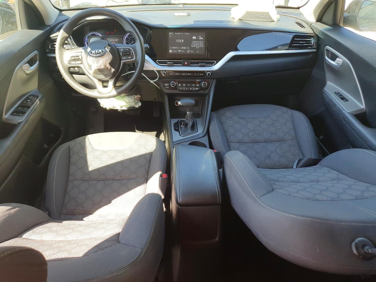 2020 KIA NIRO LX photo 15