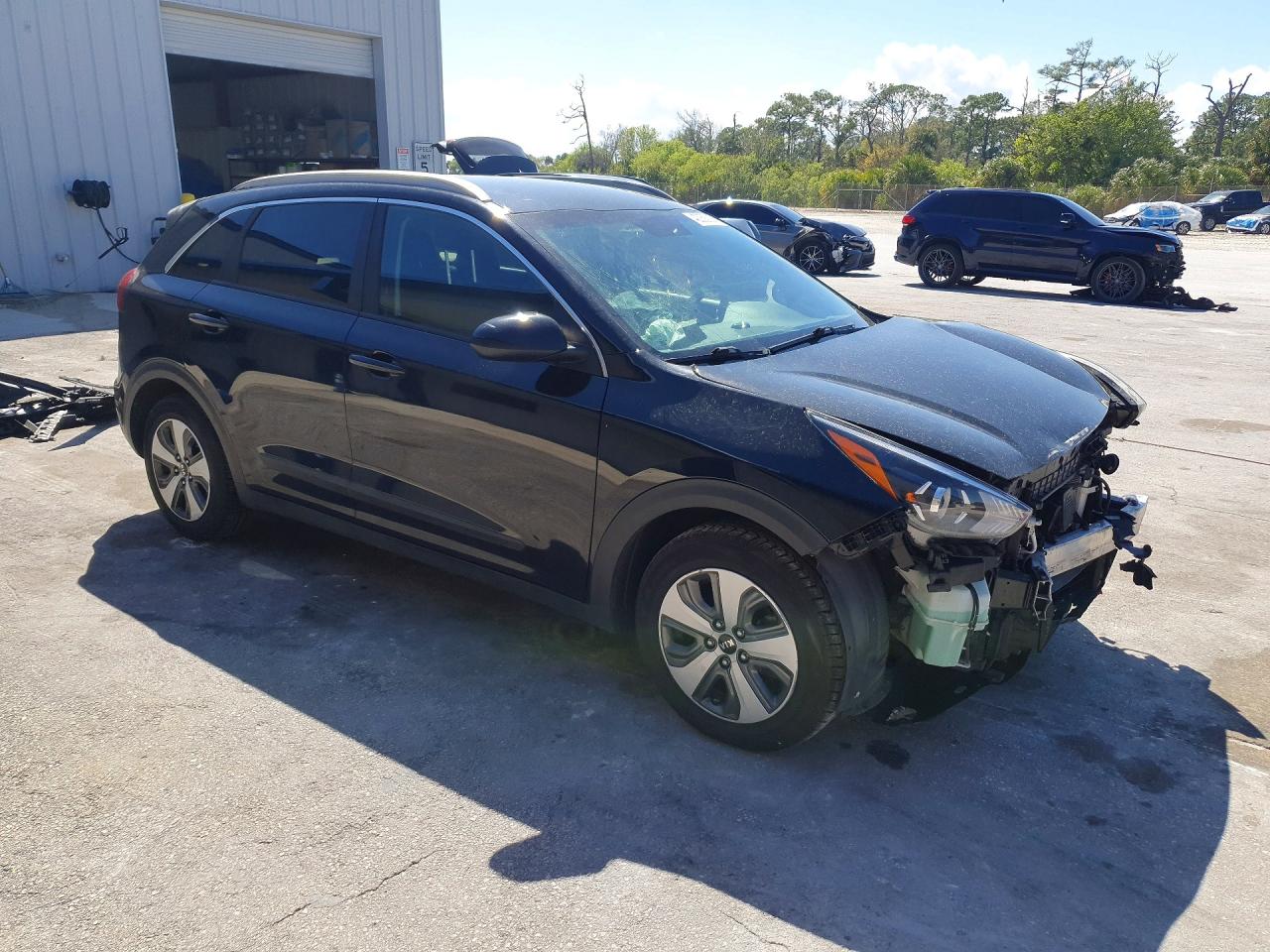 2020 KIA NIRO LX photo 7