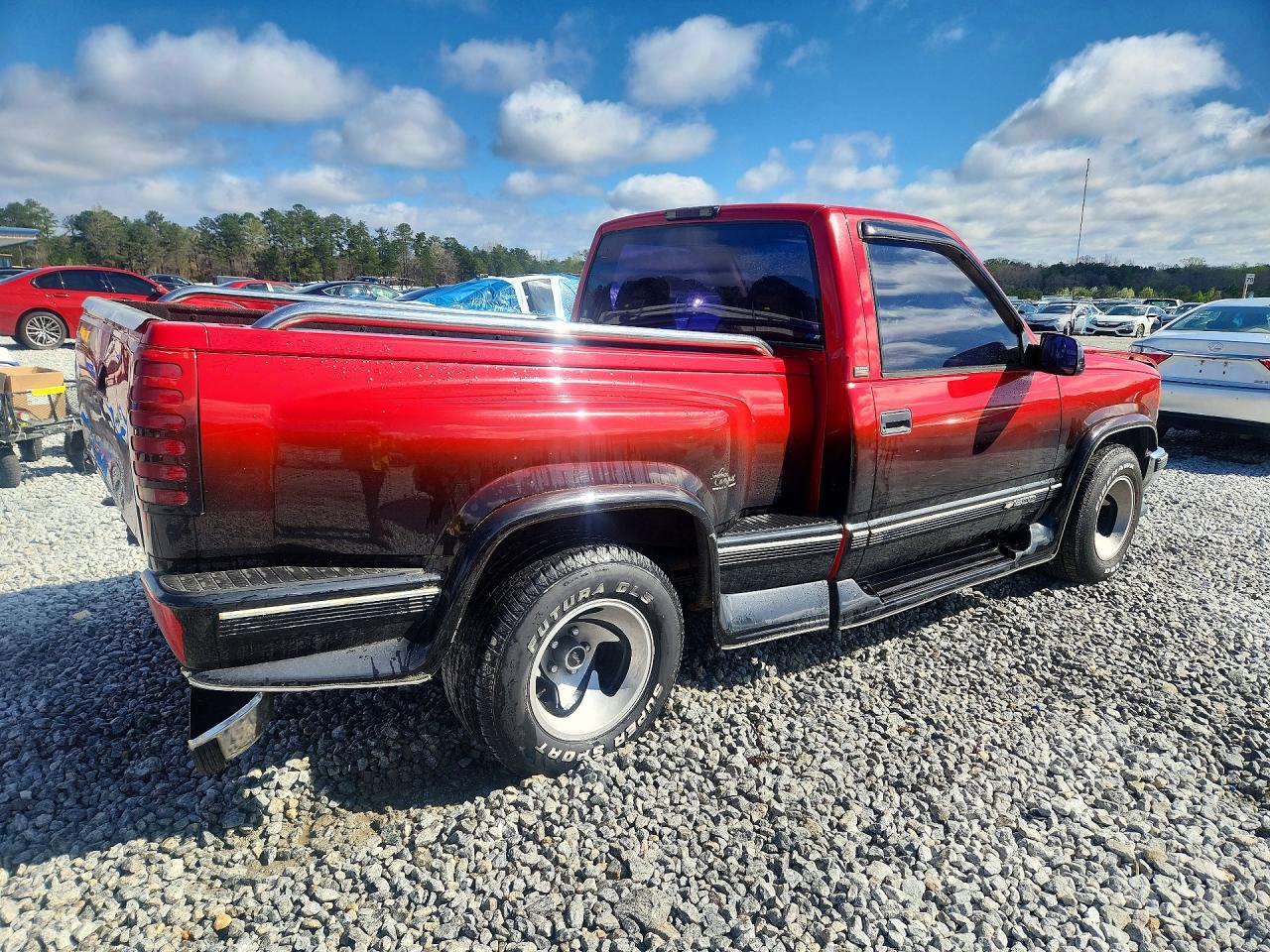 1995 CHEVROLET GMT-400 C1500 photo 3