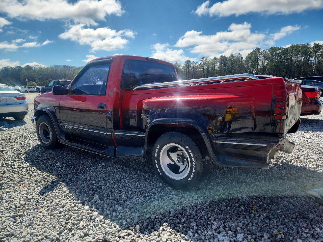 1995 CHEVROLET GMT-400 C1500 photo 2
