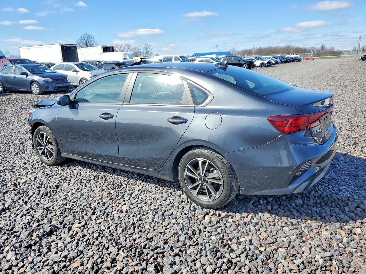 2024 KIA FORTE LXS photo 4