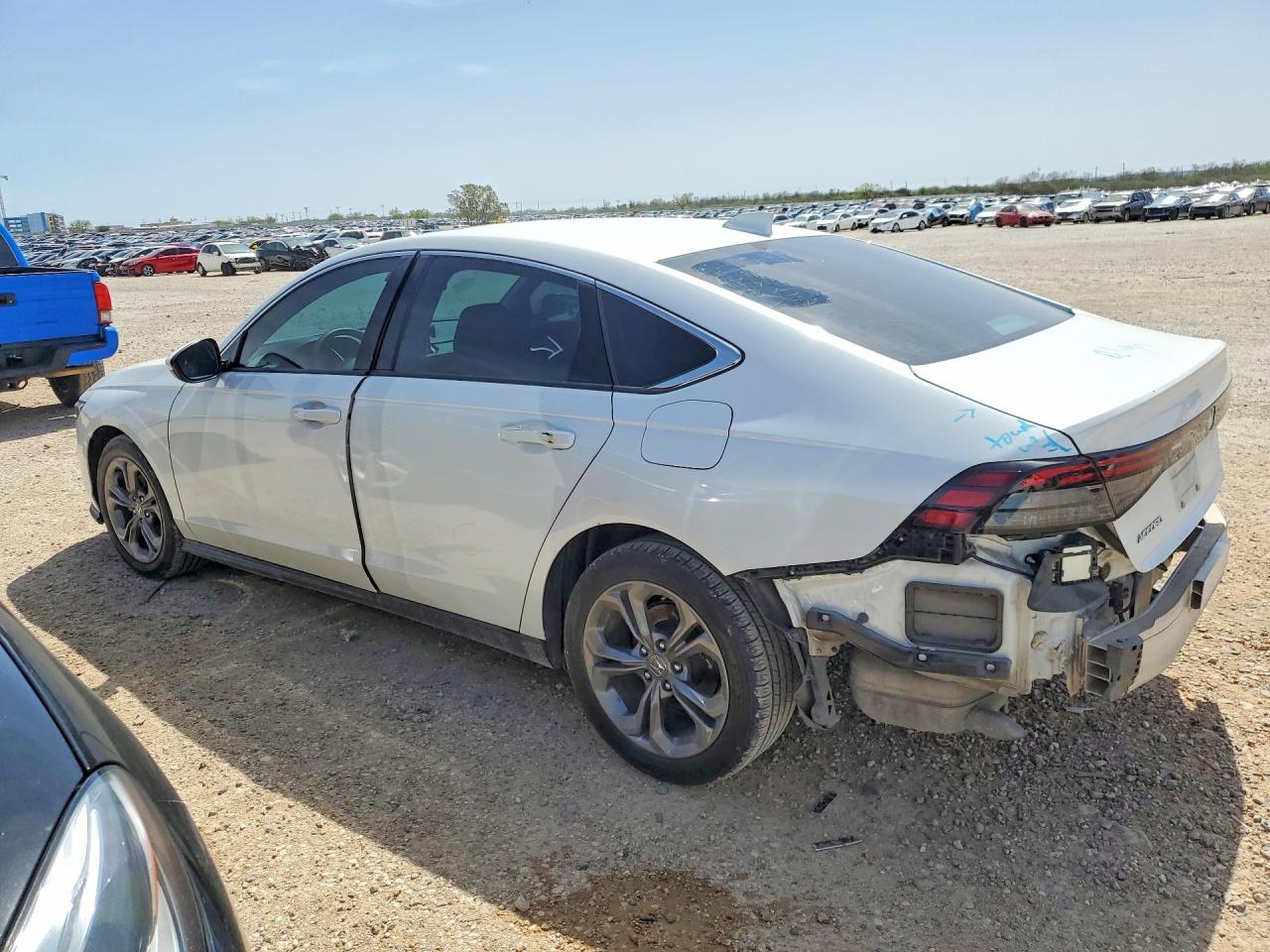 2024 HONDA ACCORD photo 3