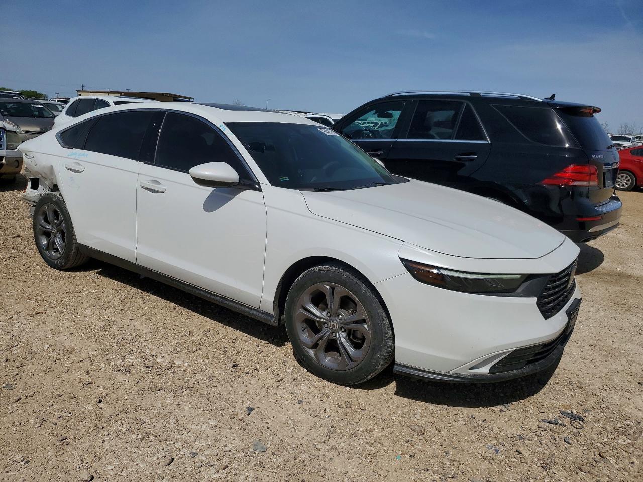 2024 HONDA ACCORD photo 7
