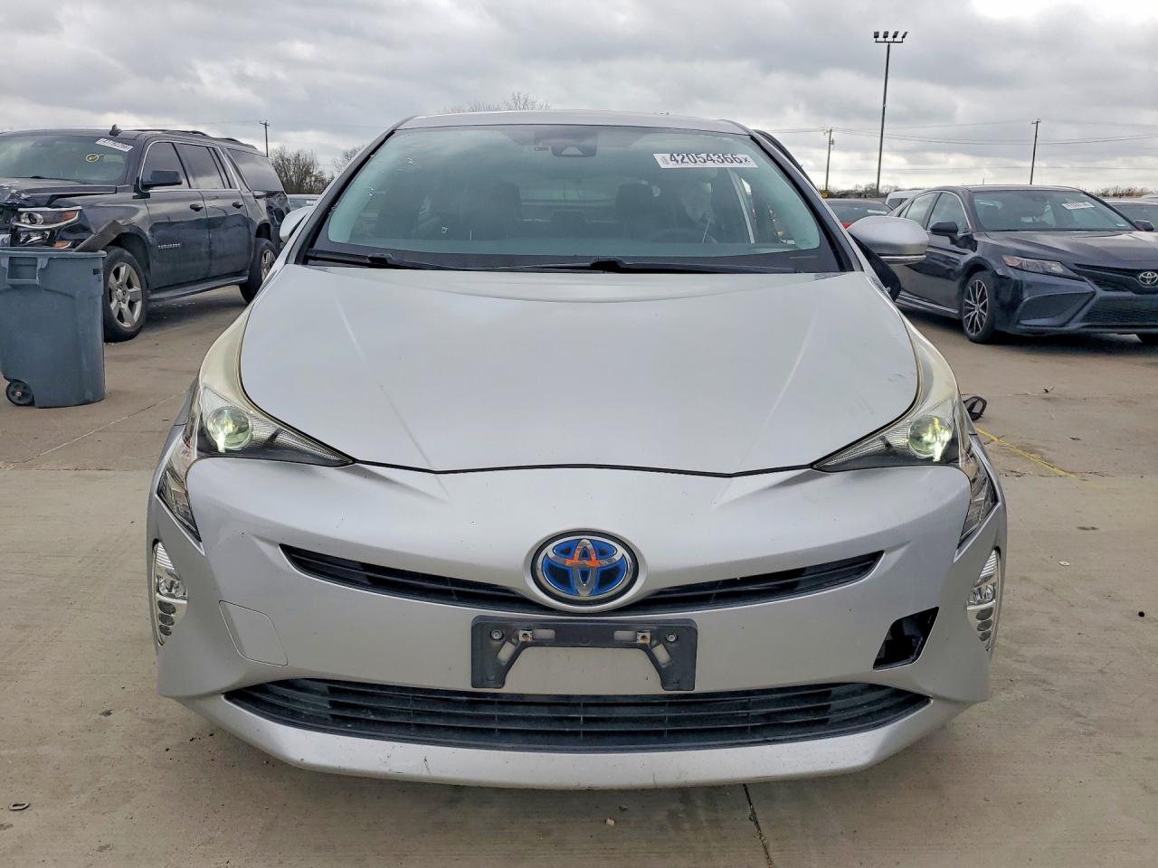 2017 TOYOTA PRIUS THREE TOURING photo 5