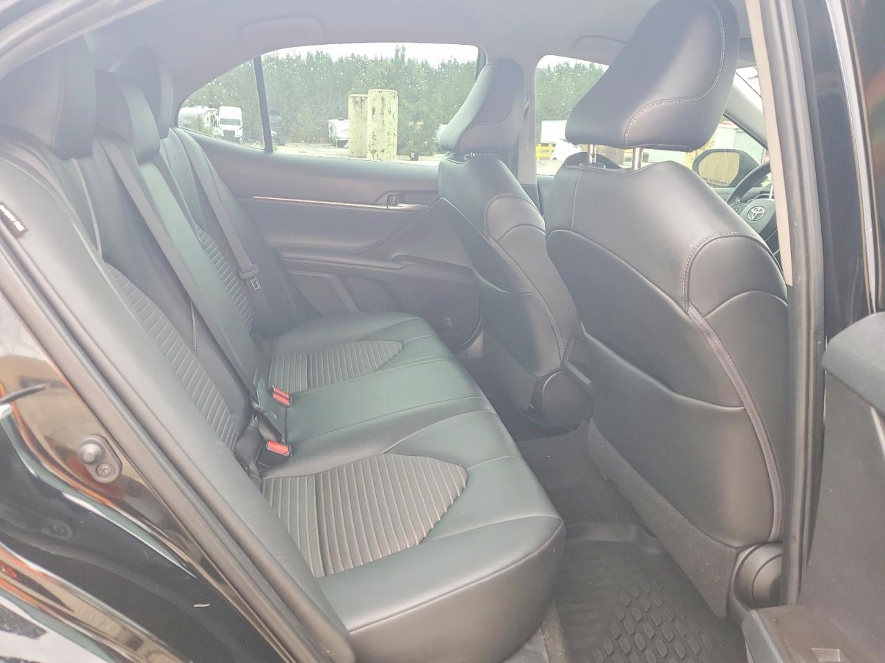 2021 TOYOTA CAMRY SE photo 19