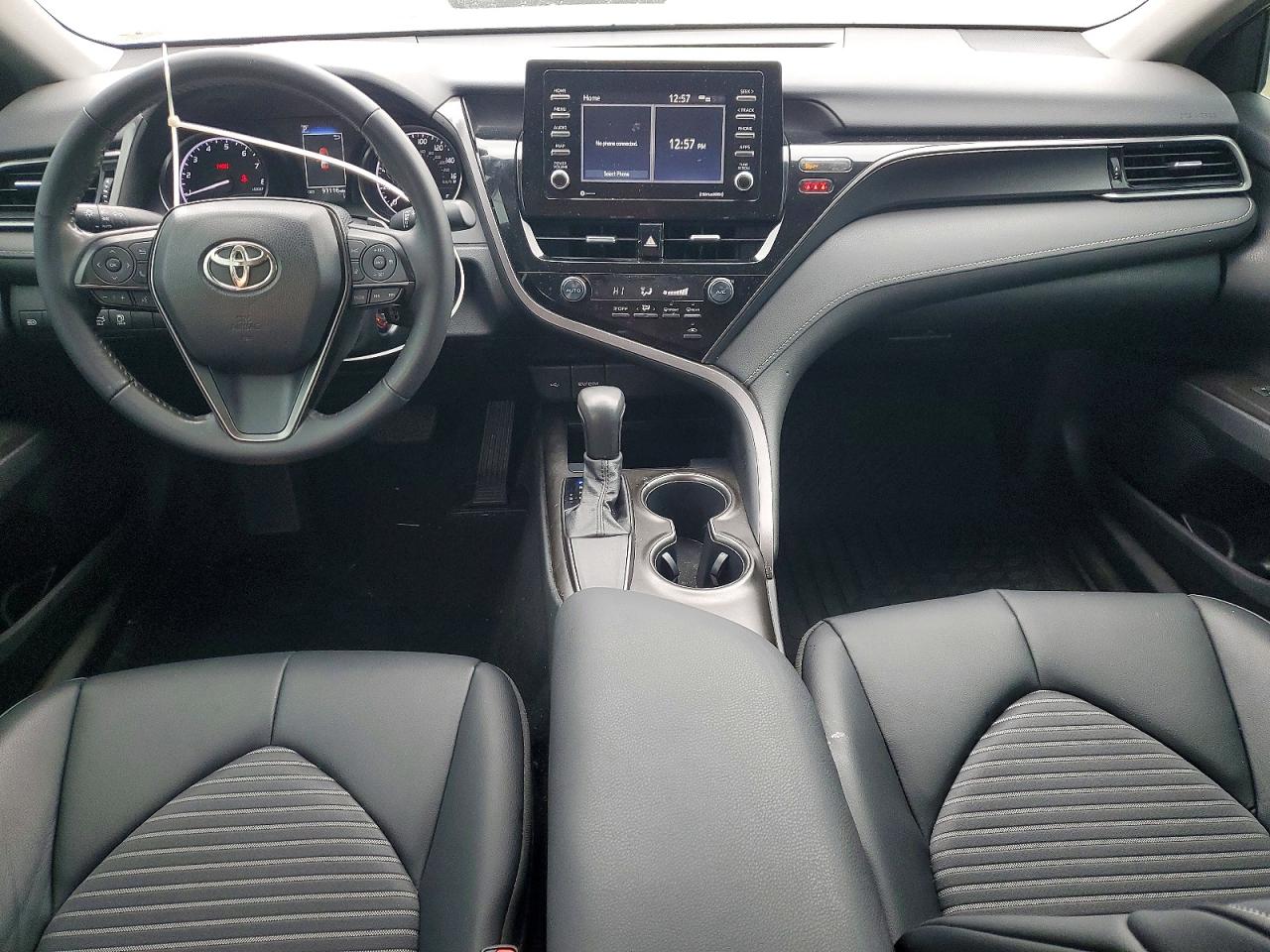 2021 TOYOTA CAMRY SE photo 15