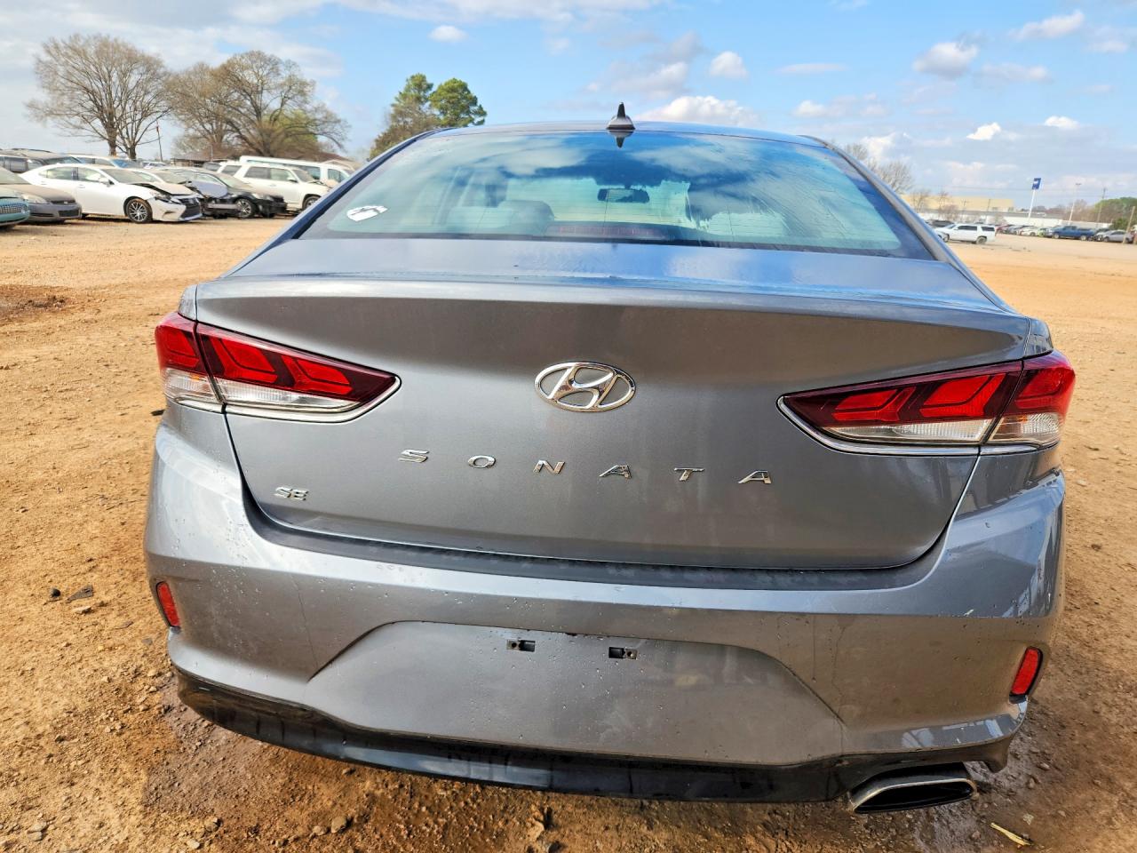2018 HYUNDAI SONATA SE photo 6