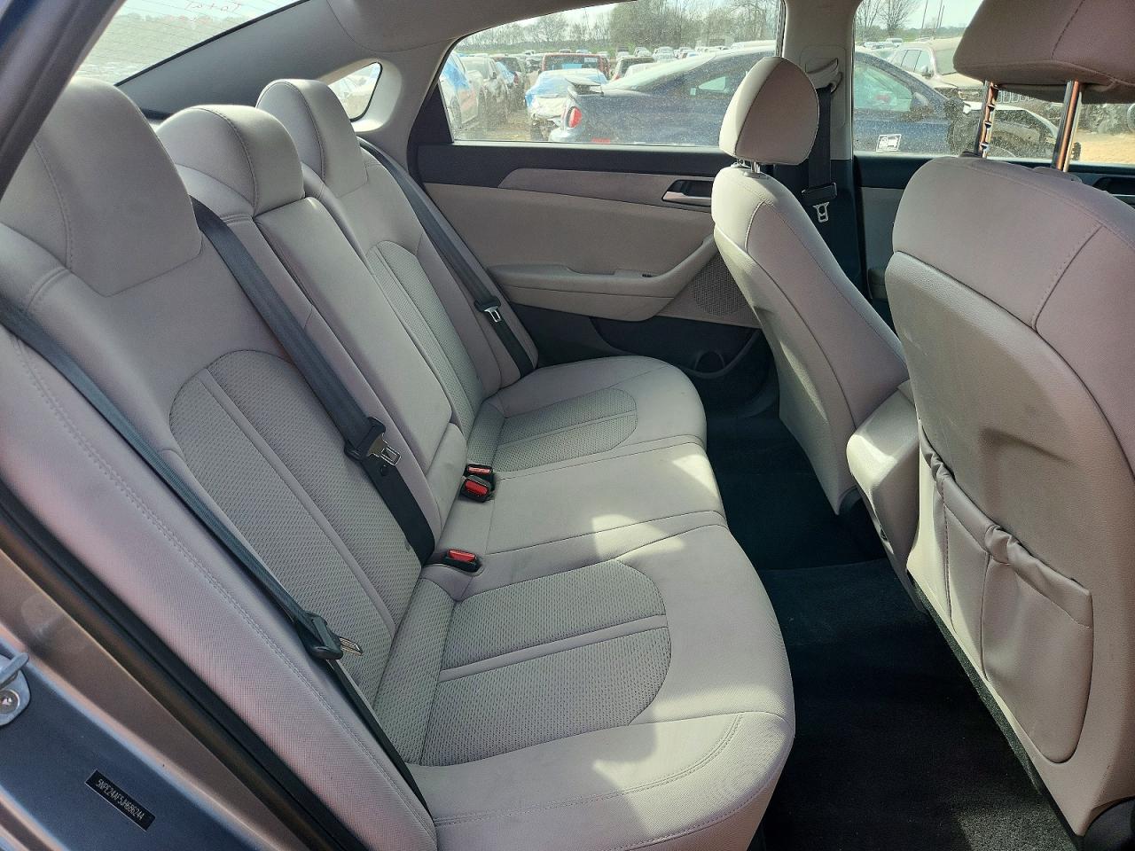 2018 HYUNDAI SONATA SE photo 10