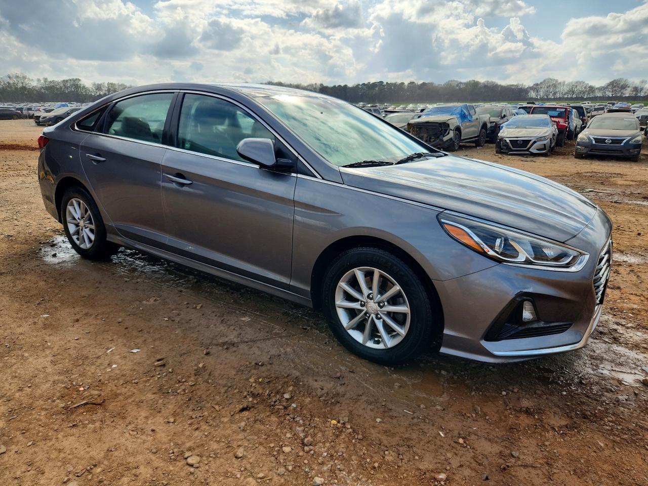 2018 HYUNDAI SONATA SE photo 4