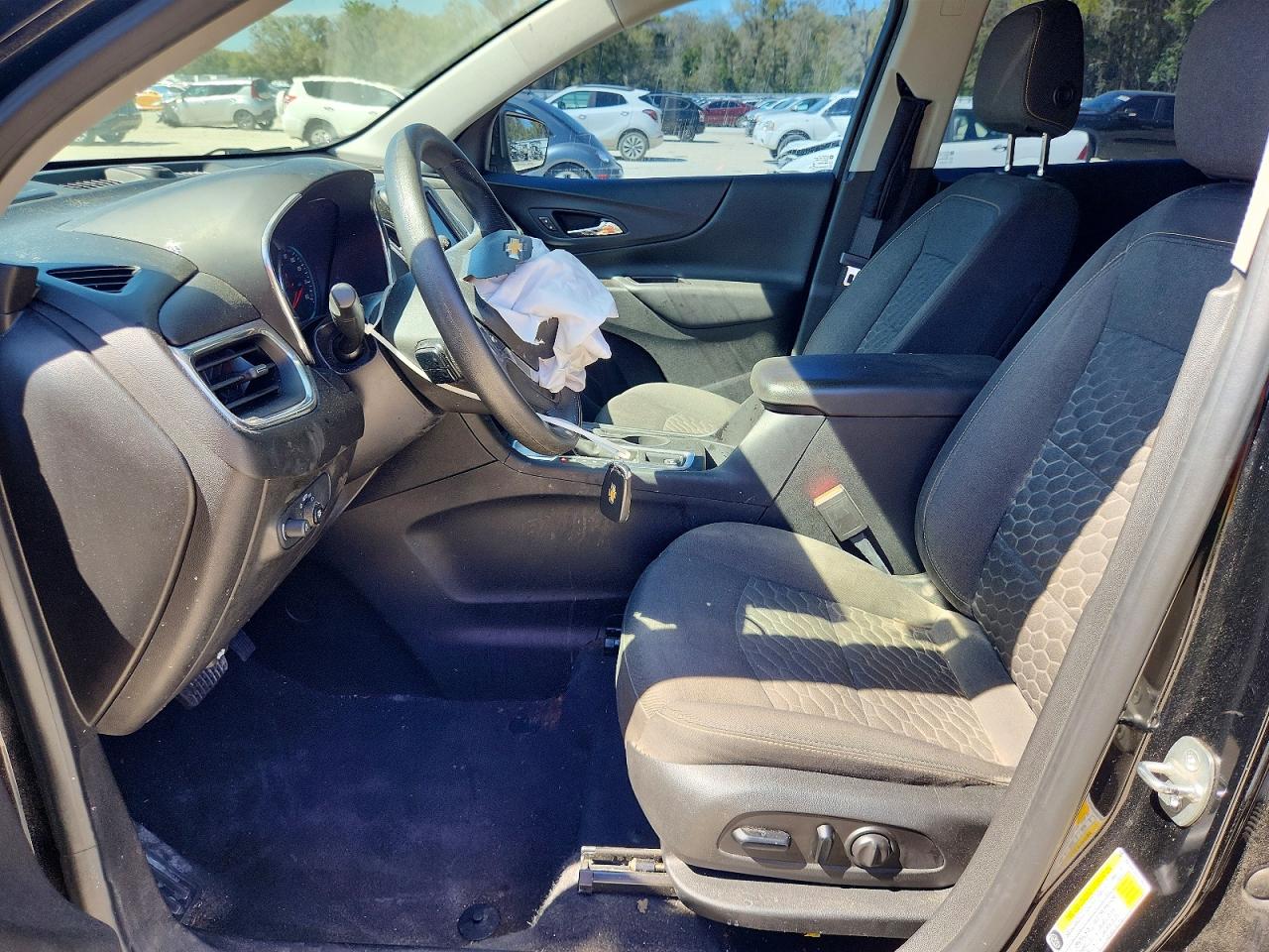 2020 CHEVROLET EQUINOX LT photo 13