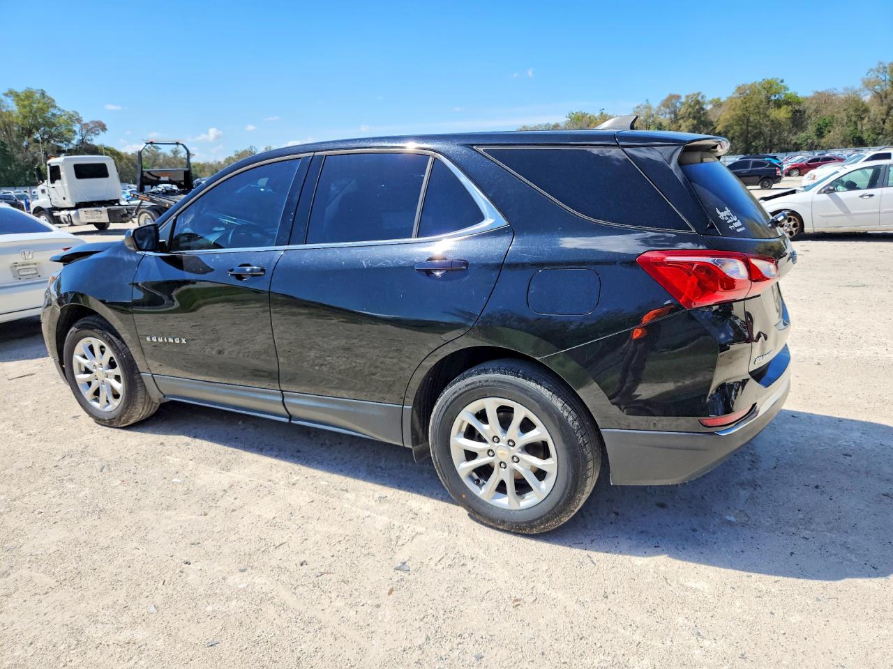 2020 CHEVROLET EQUINOX LT photo 3