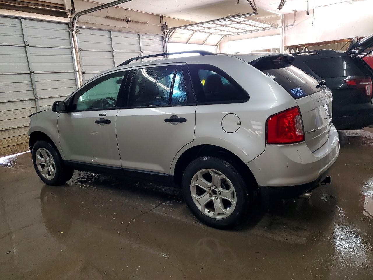 2014 FORD EDGE SE photo 2