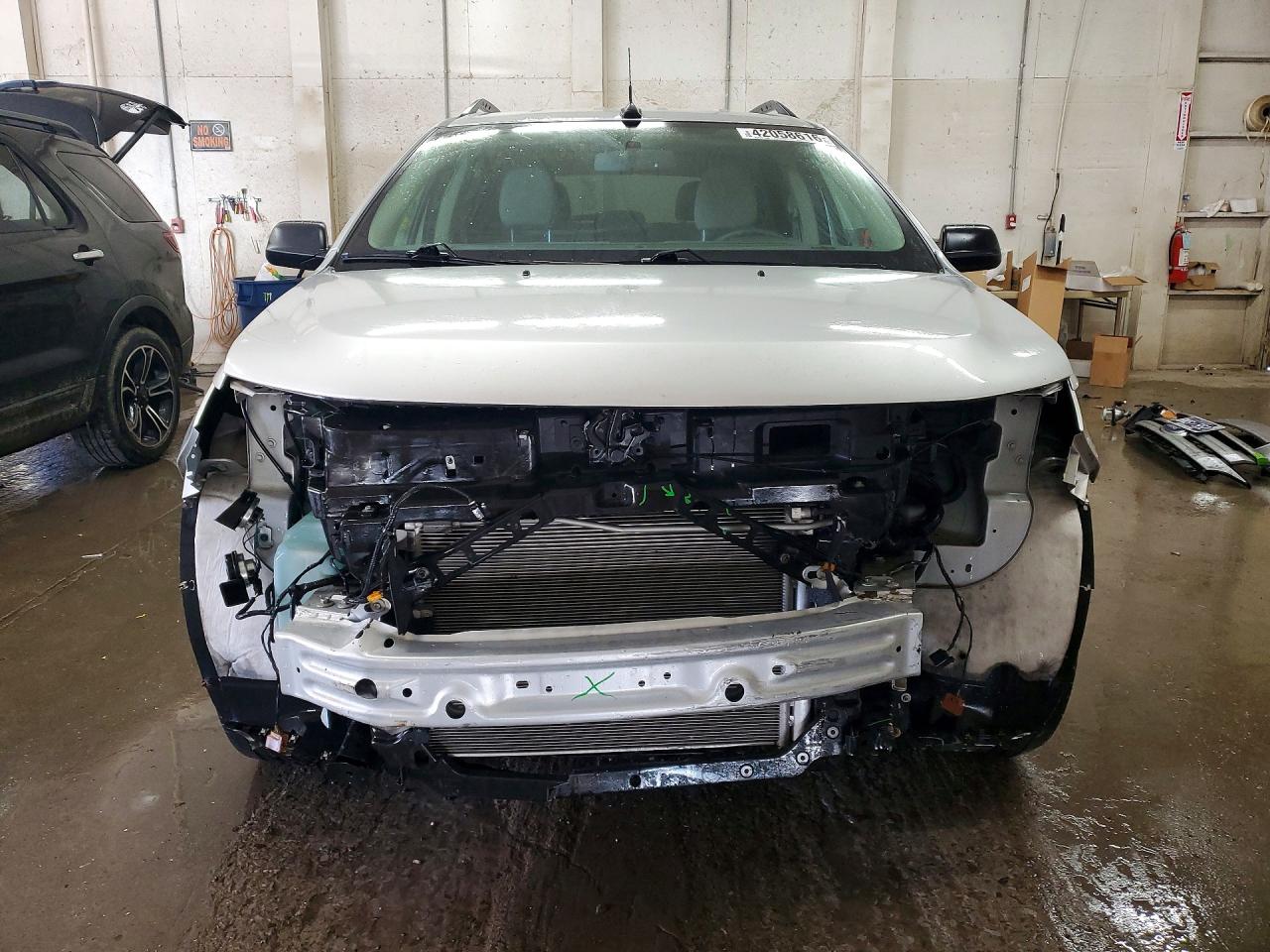 2014 FORD EDGE SE photo 5