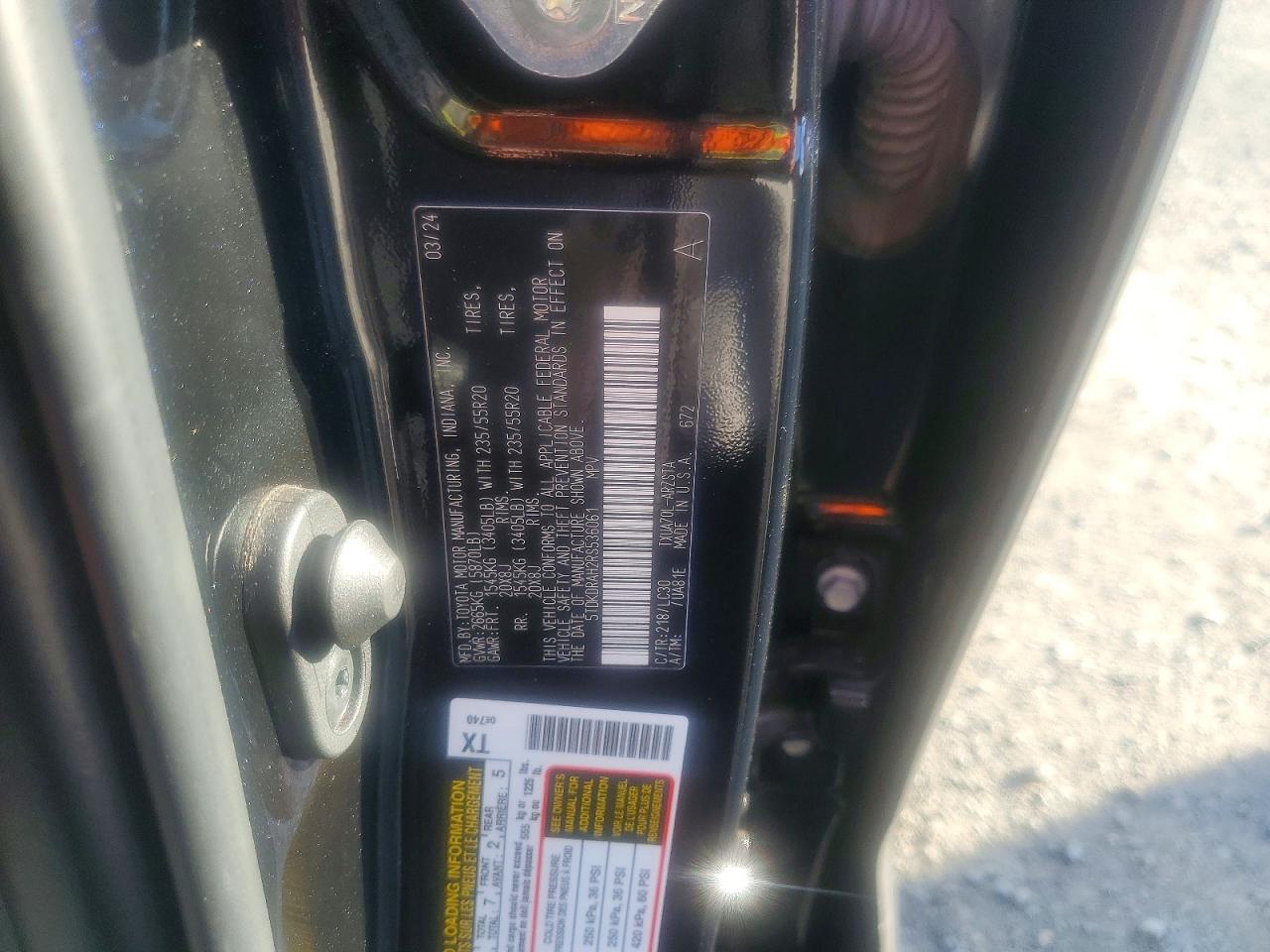 2024 TOYOTA HIGHLANDER XSE photo 37
