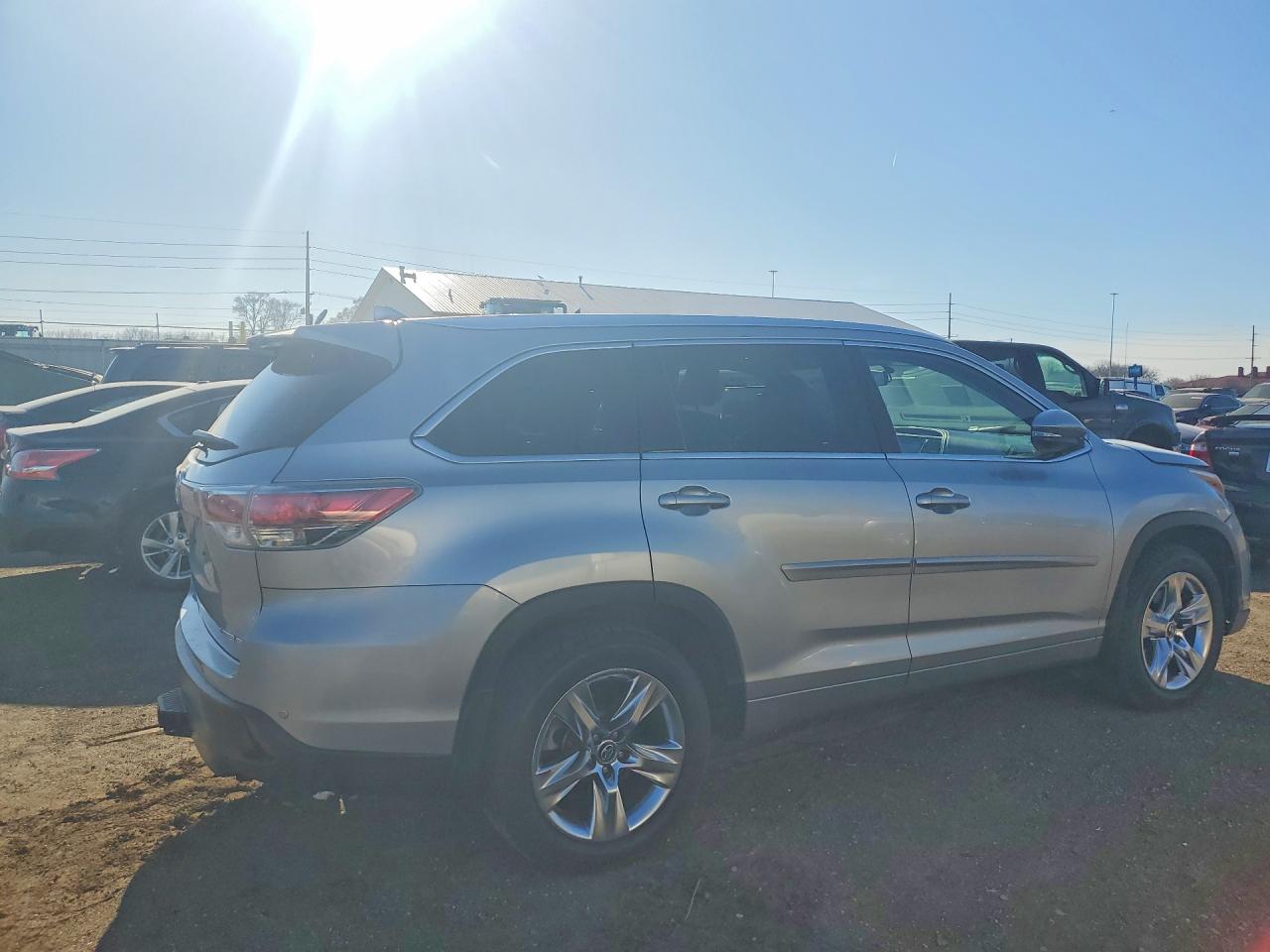 2016 TOYOTA HIGHLANDER LIMITED photo 5