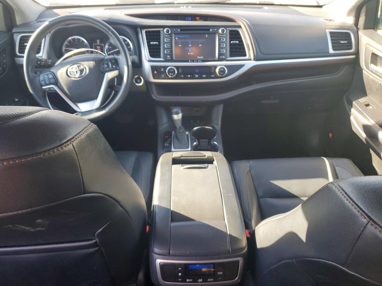 2016 TOYOTA HIGHLANDER LIMITED photo 15